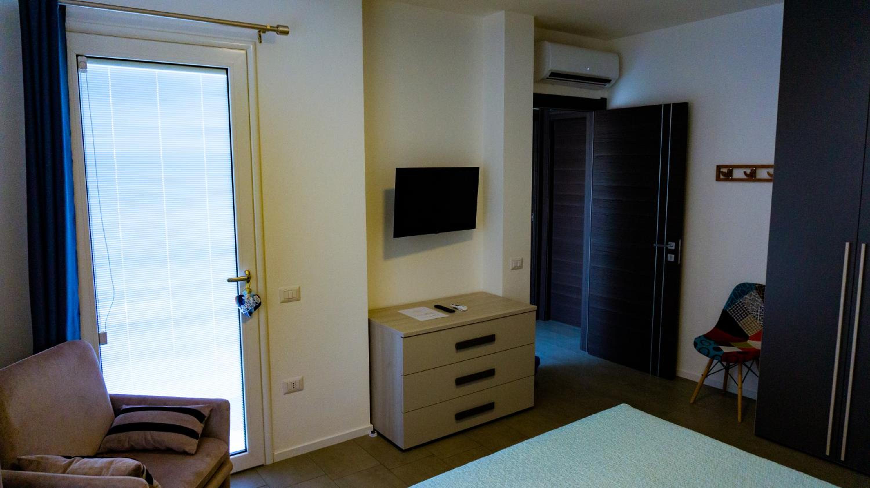 Double Room with Private Bathroom photo 3