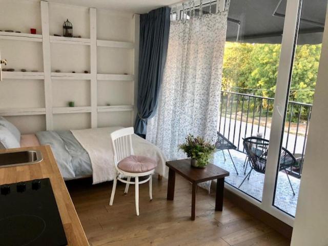 One-Bedroom Apartment photo 1