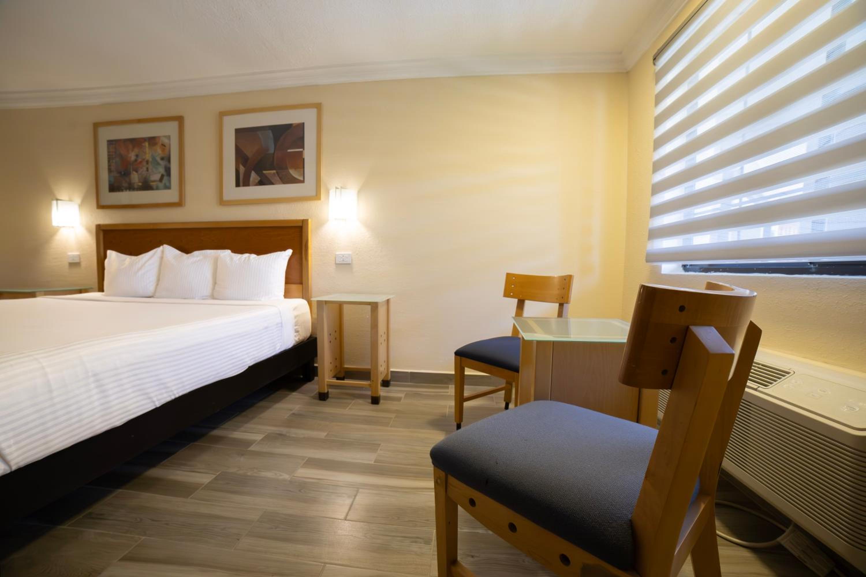 King Room with Garden View - Photo 1