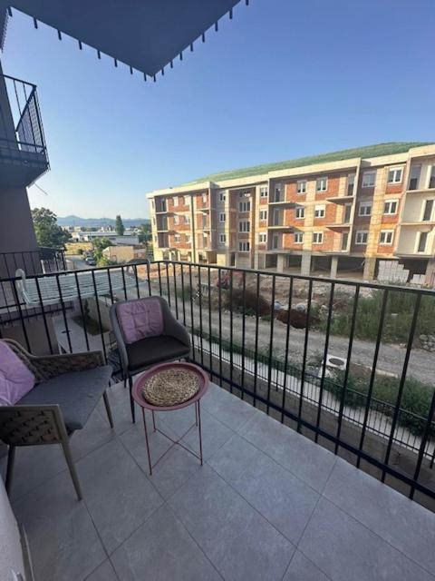 Studio with Balcony photo 2