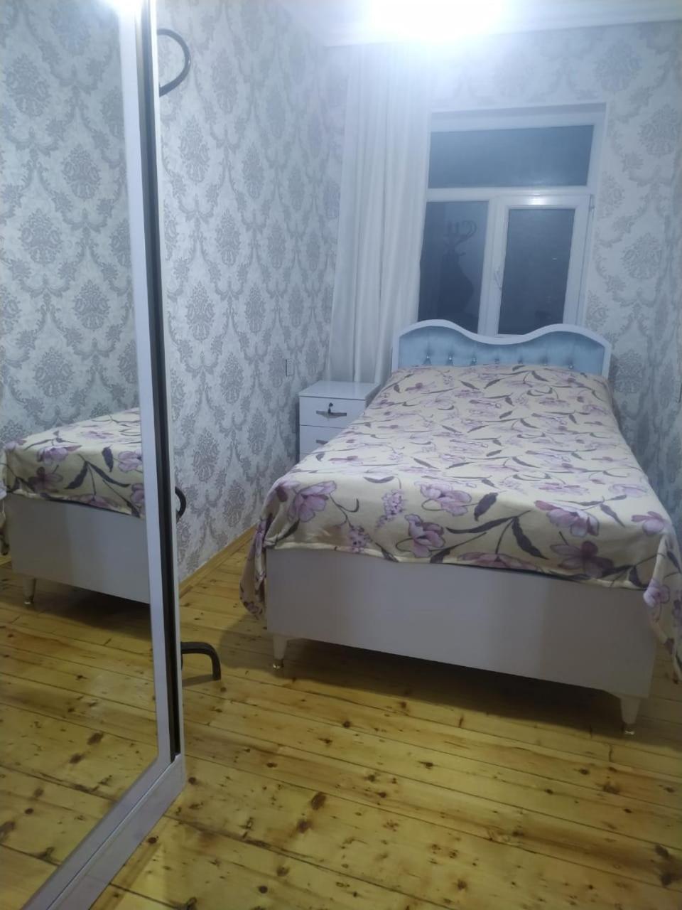 One-Bedroom House photo 2