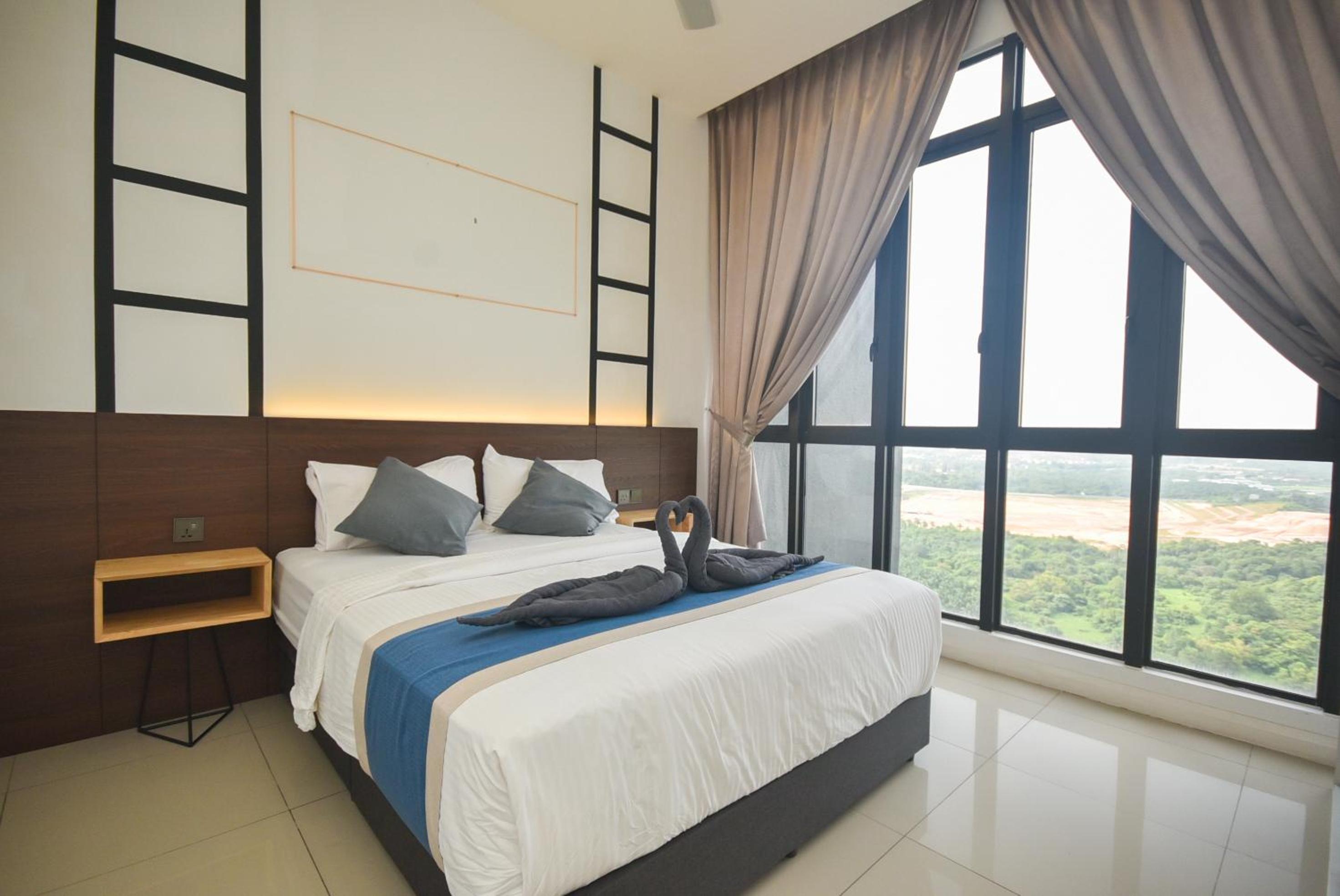 Two-Bedroom Family Apartment - Photo 5