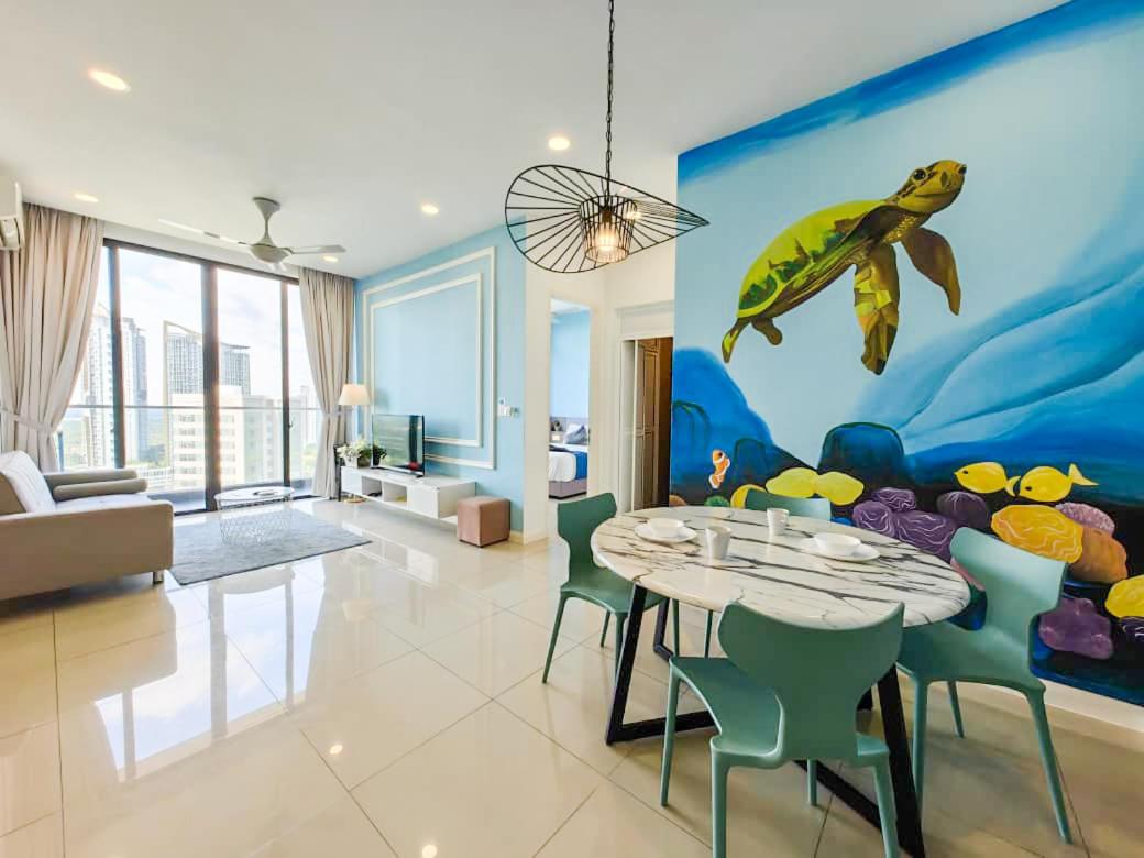 One-Bedroom Apartment - Photo 1