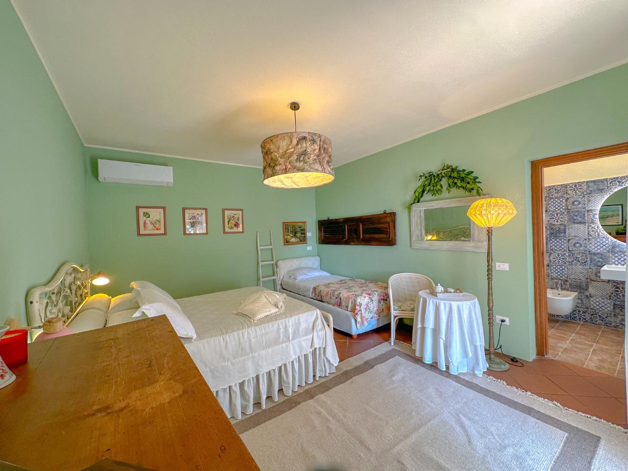Triple Room with Garden View photo 3