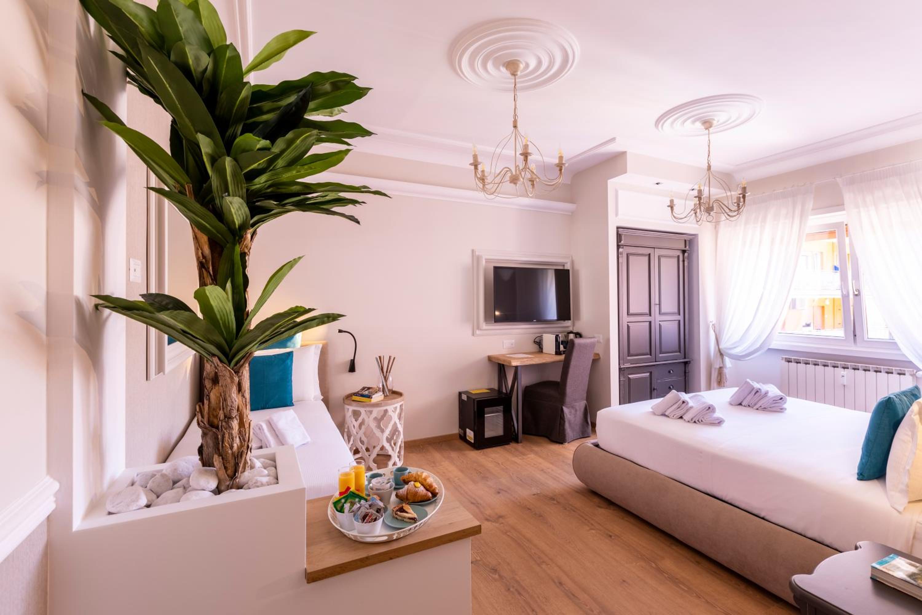Superior Triple Room photo 3