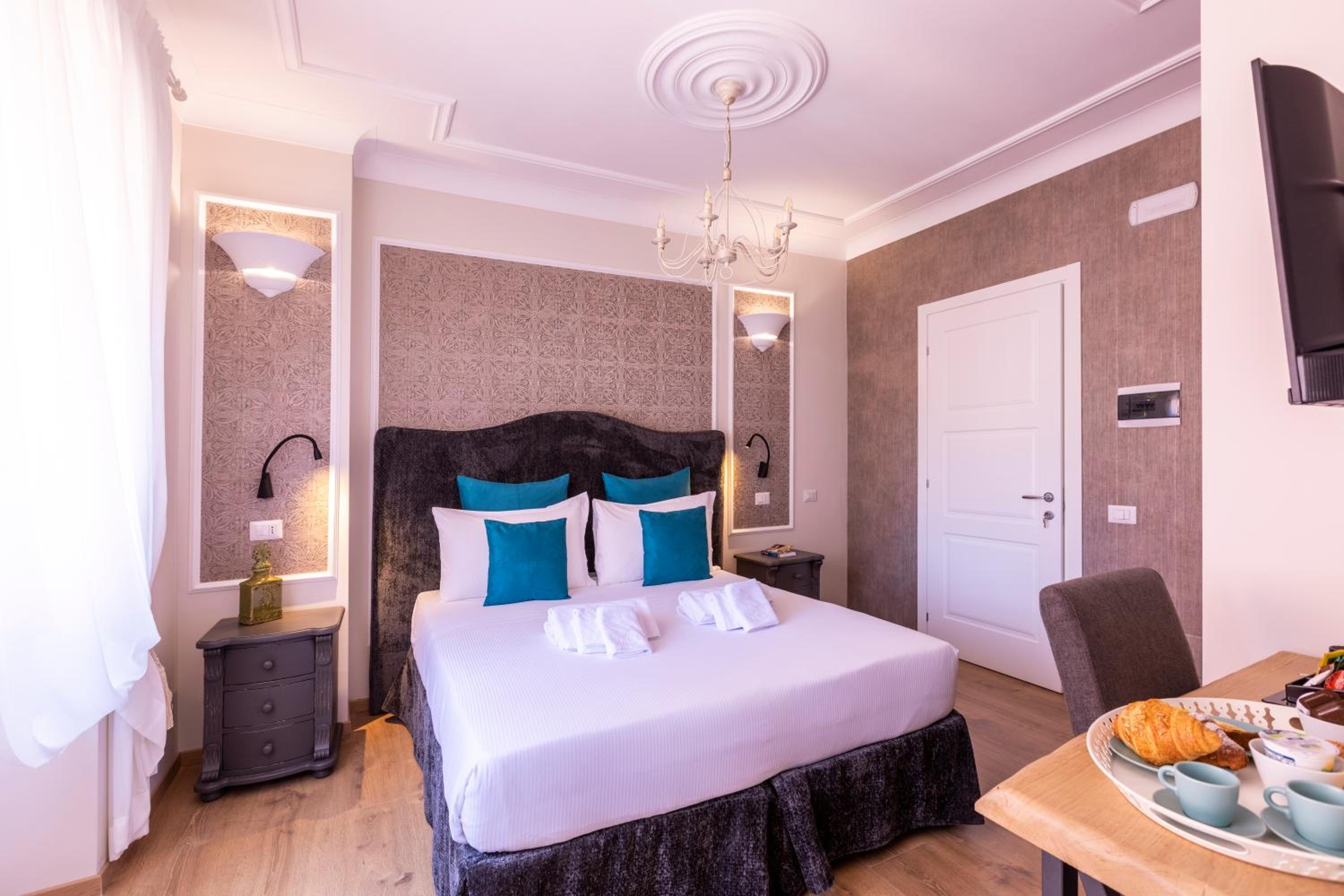 Double or Twin Room photo 1