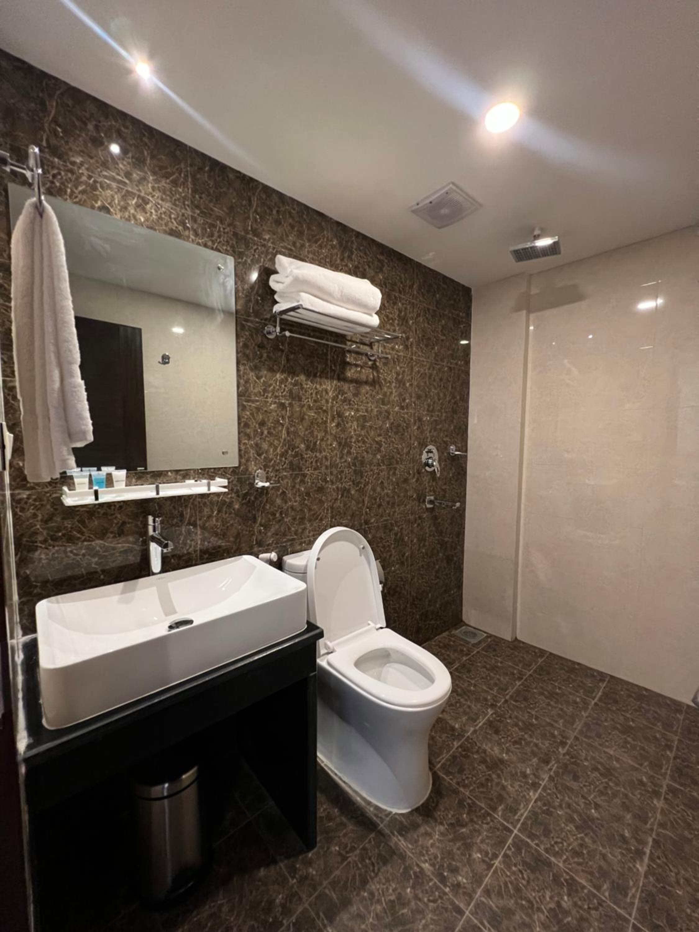 Deluxe Double Room - Photo 4