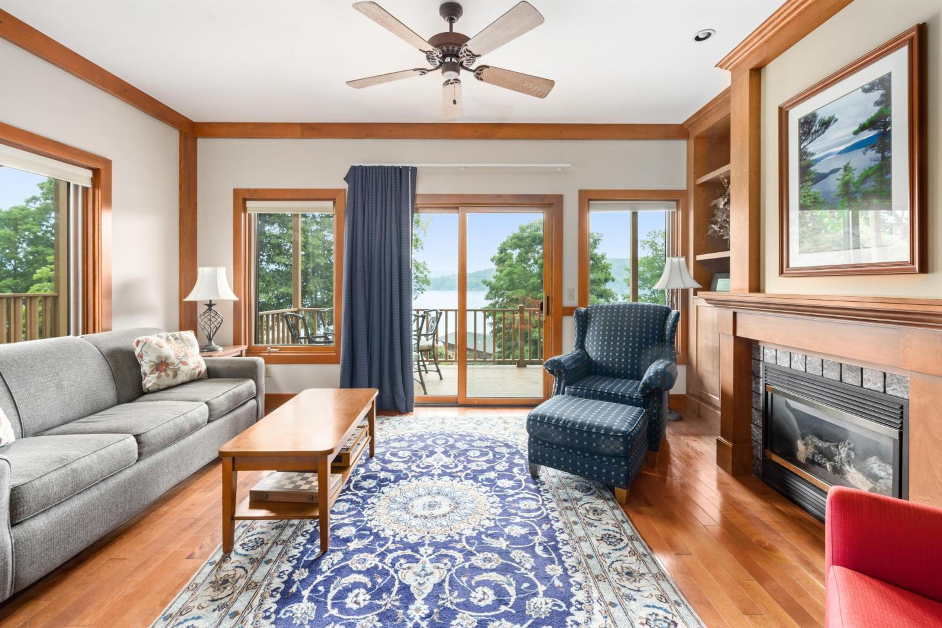 Two-Bedroom Townhouse photo 1