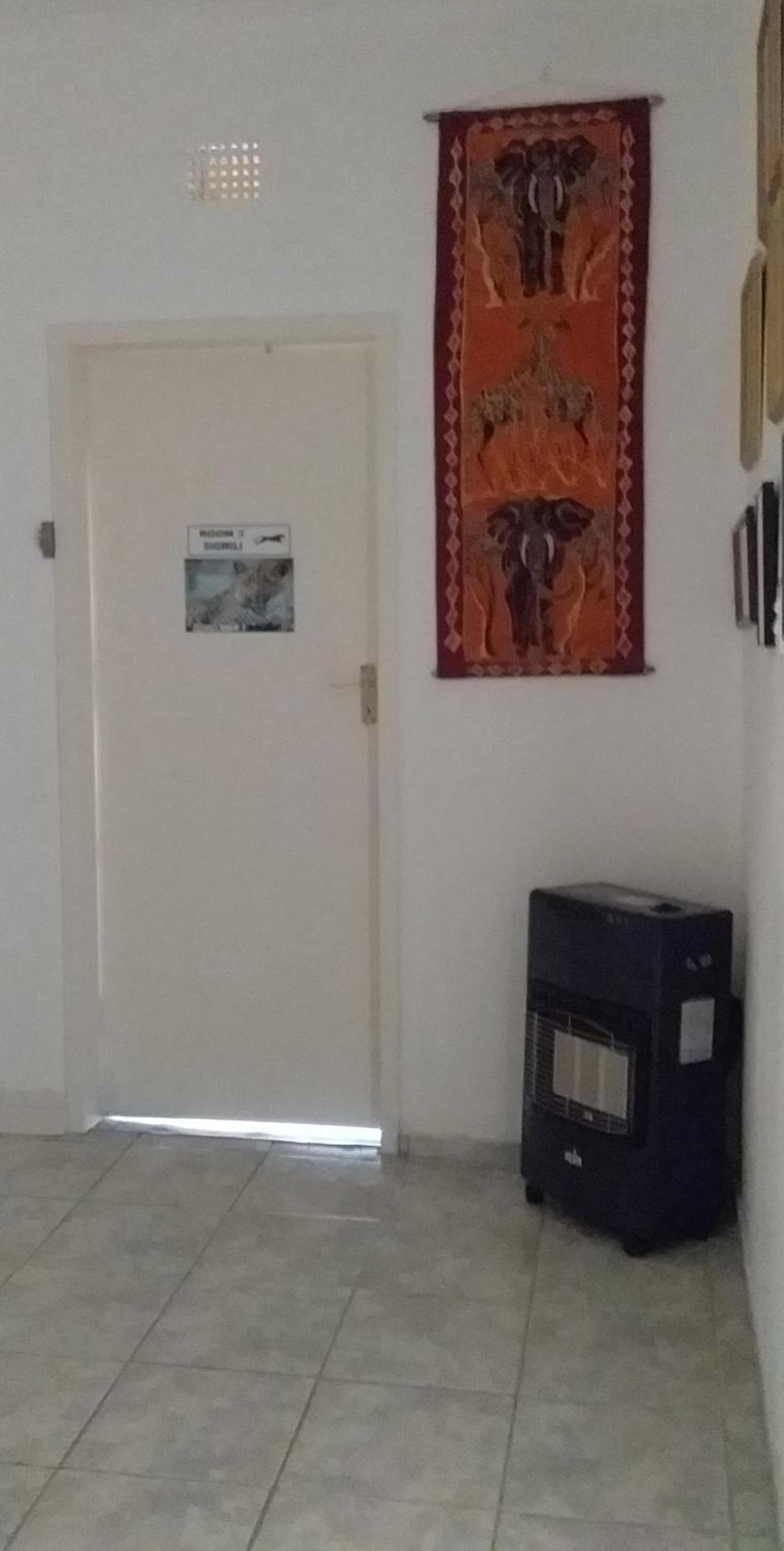 Deluxe Queen Room - Photo 5