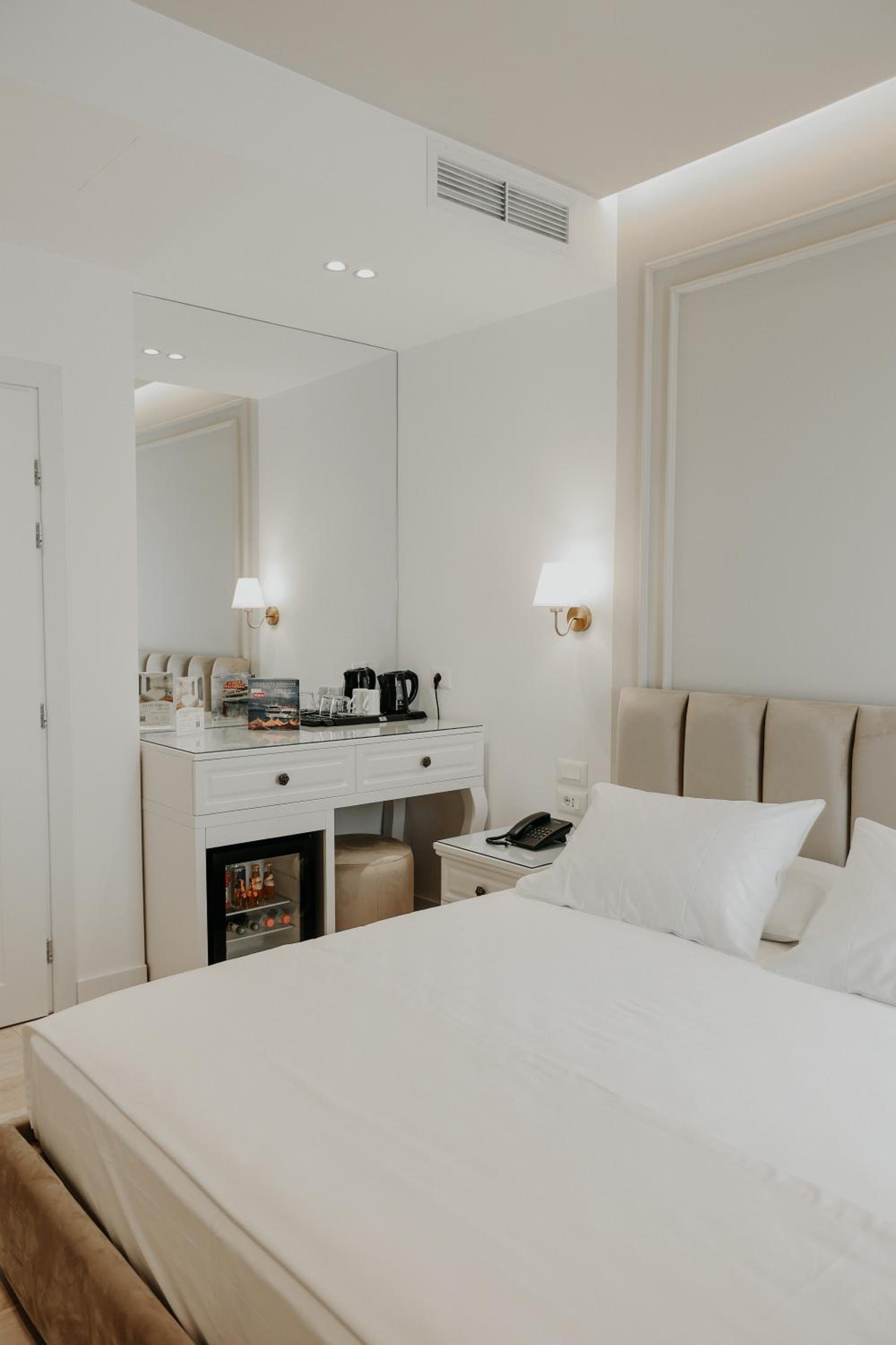 Double Room with Mountain View