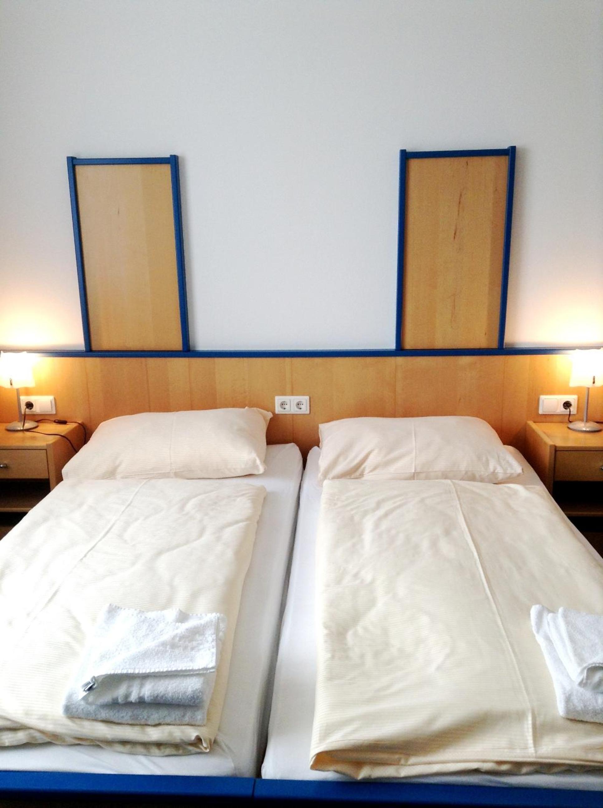 Double Room - Photo 7