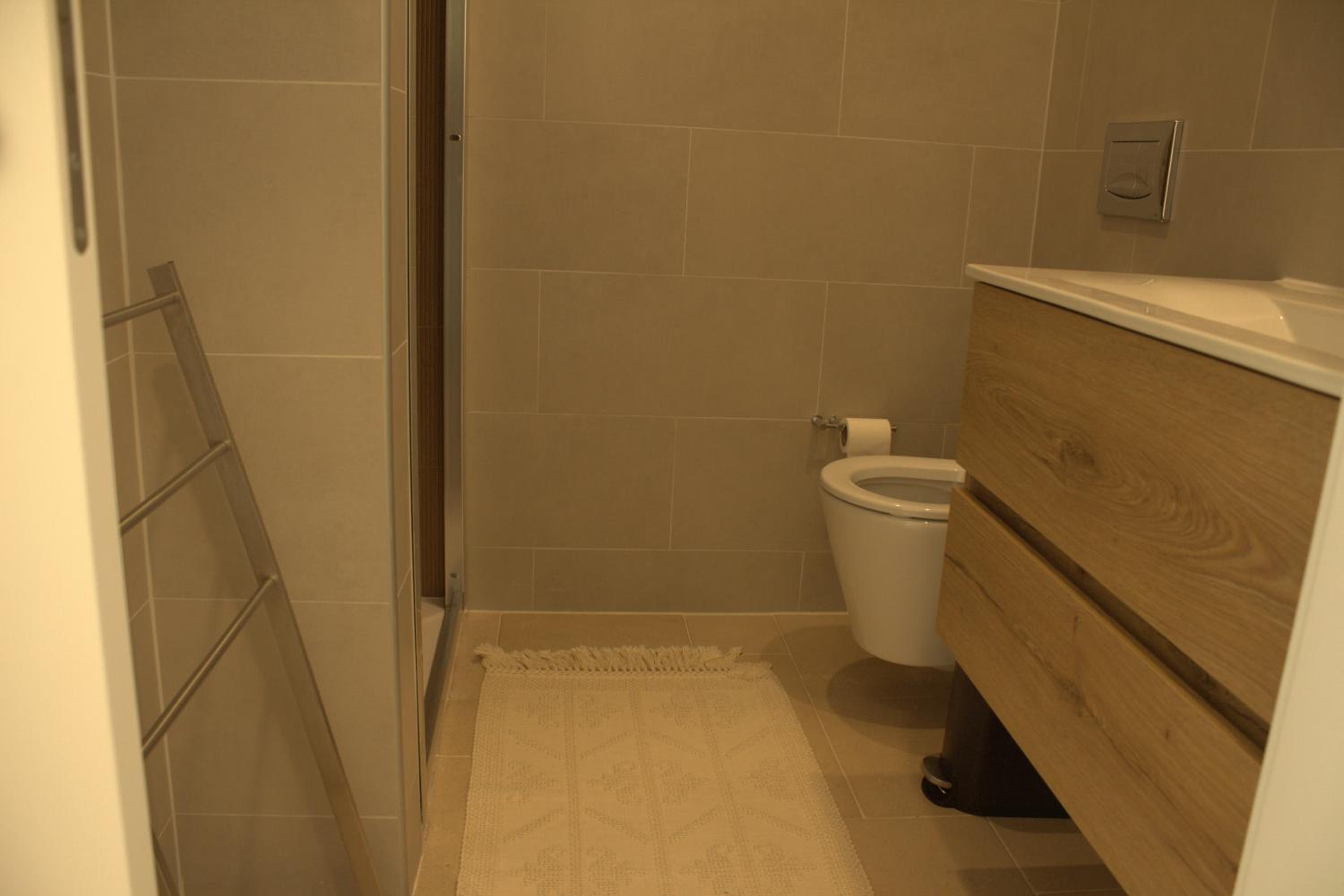 Deluxe Double or Twin Room with Balcony - Photo 16