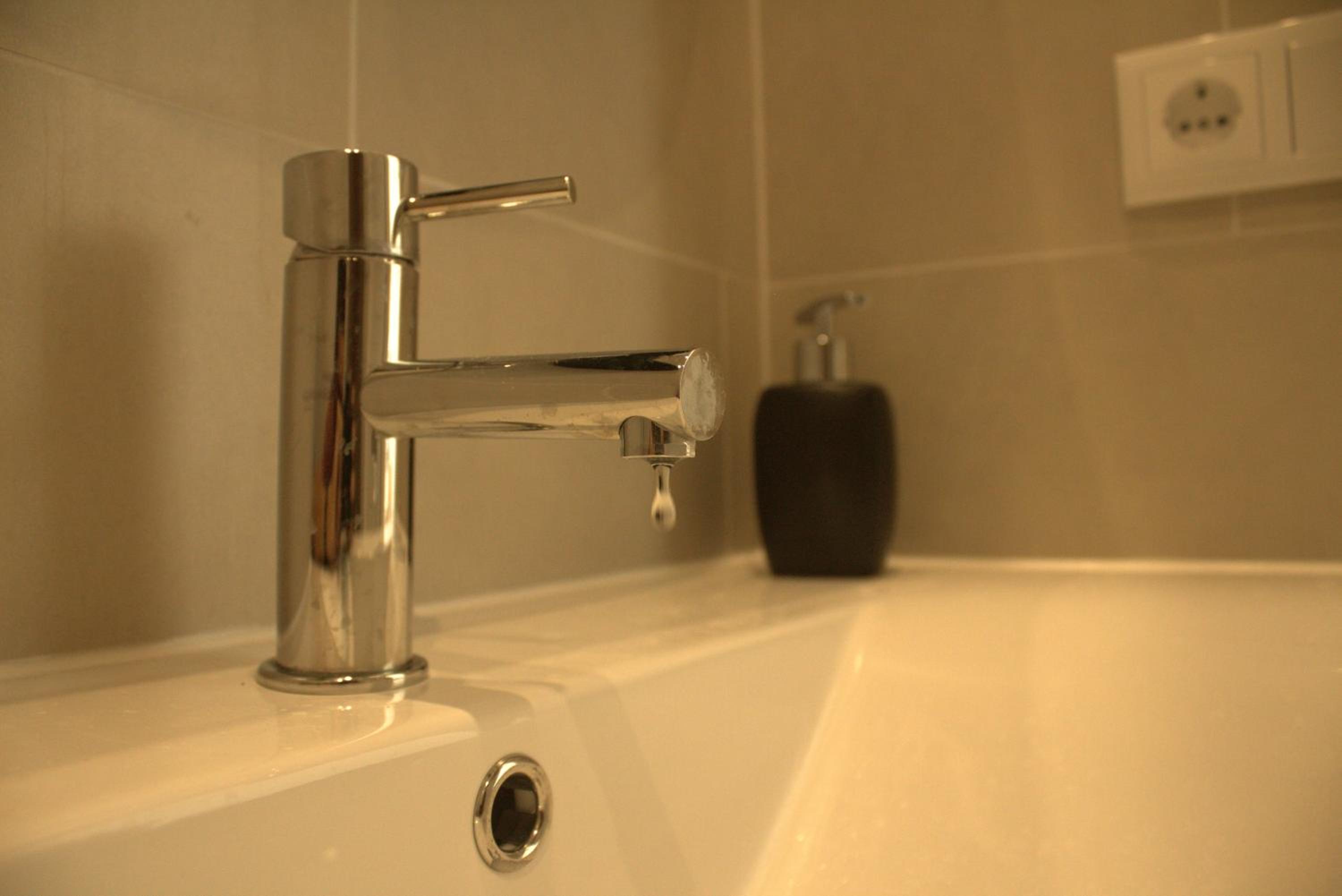Deluxe Double or Twin Room with Balcony - Photo 19