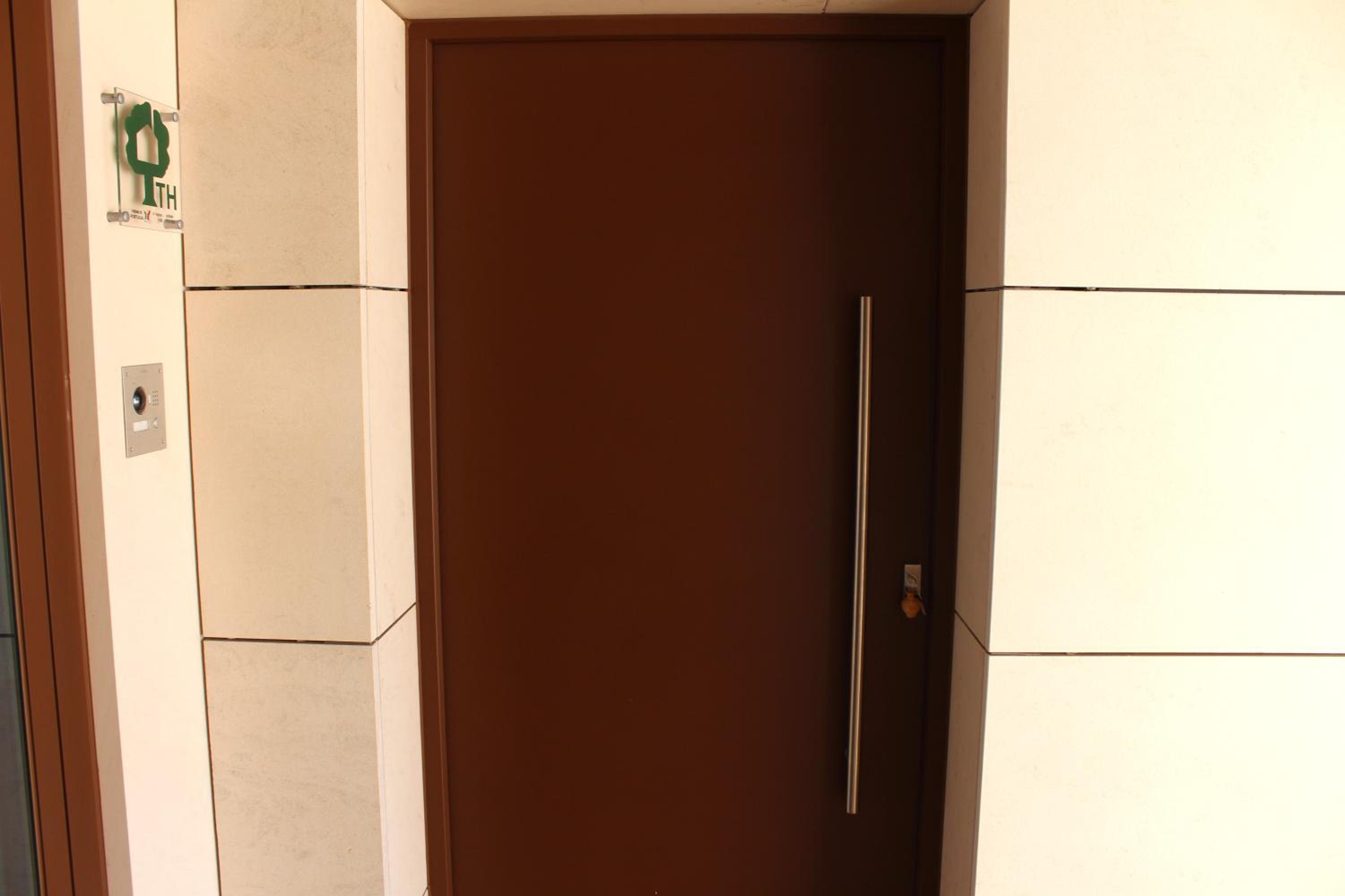 Deluxe Double or Twin Room with Balcony - Photo 2