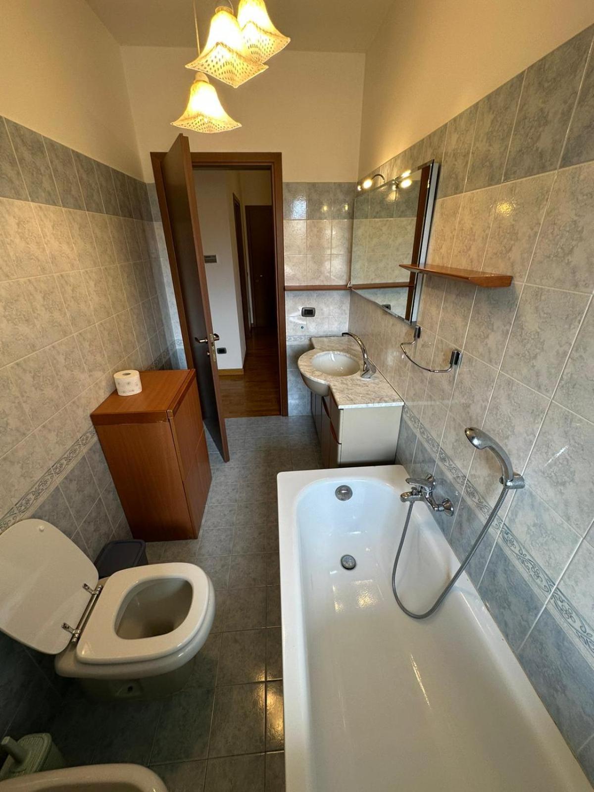 Three-Bedroom Apartment photo 2
