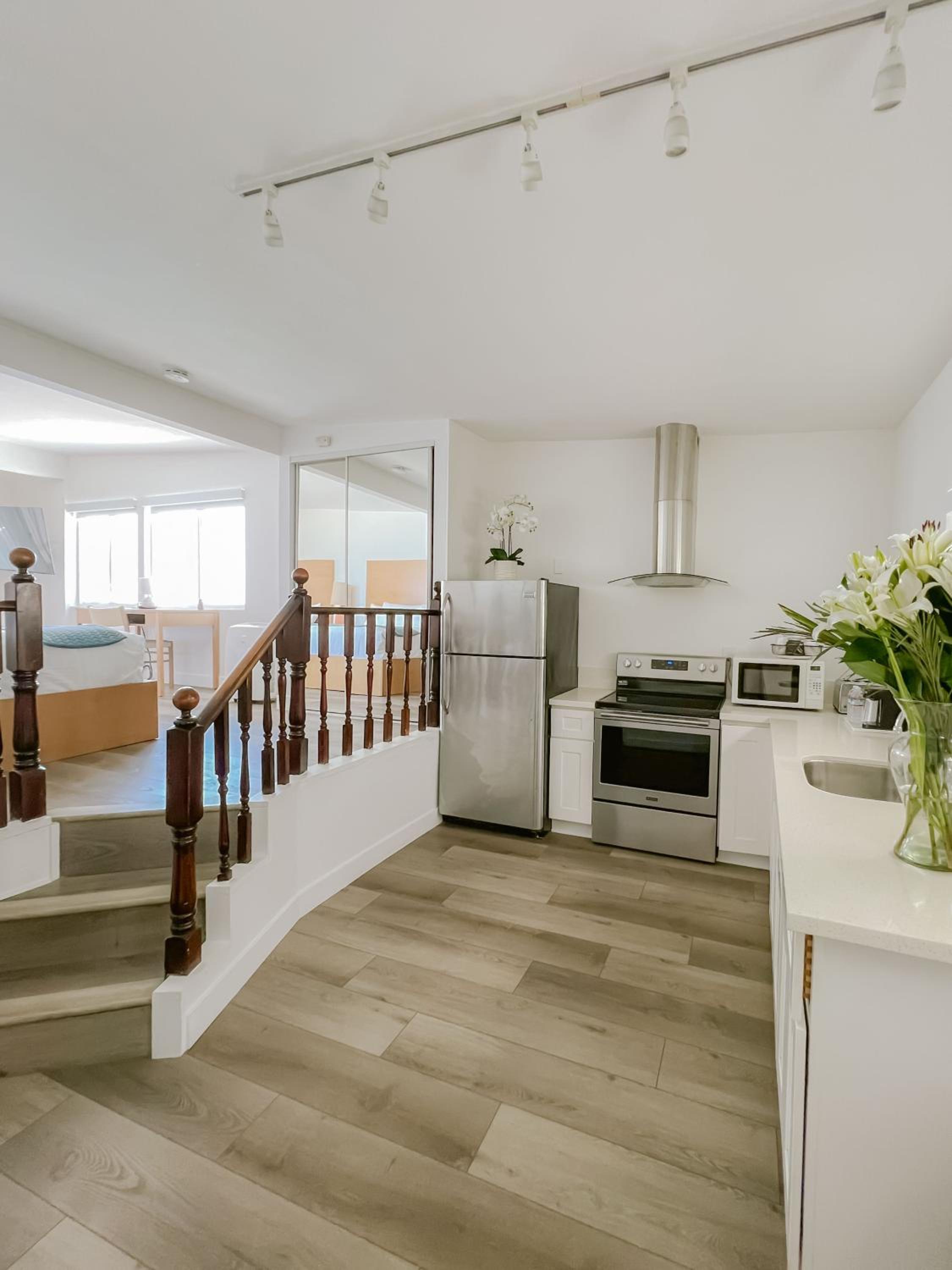 Junior Suite - Ocean Front - Photo 5