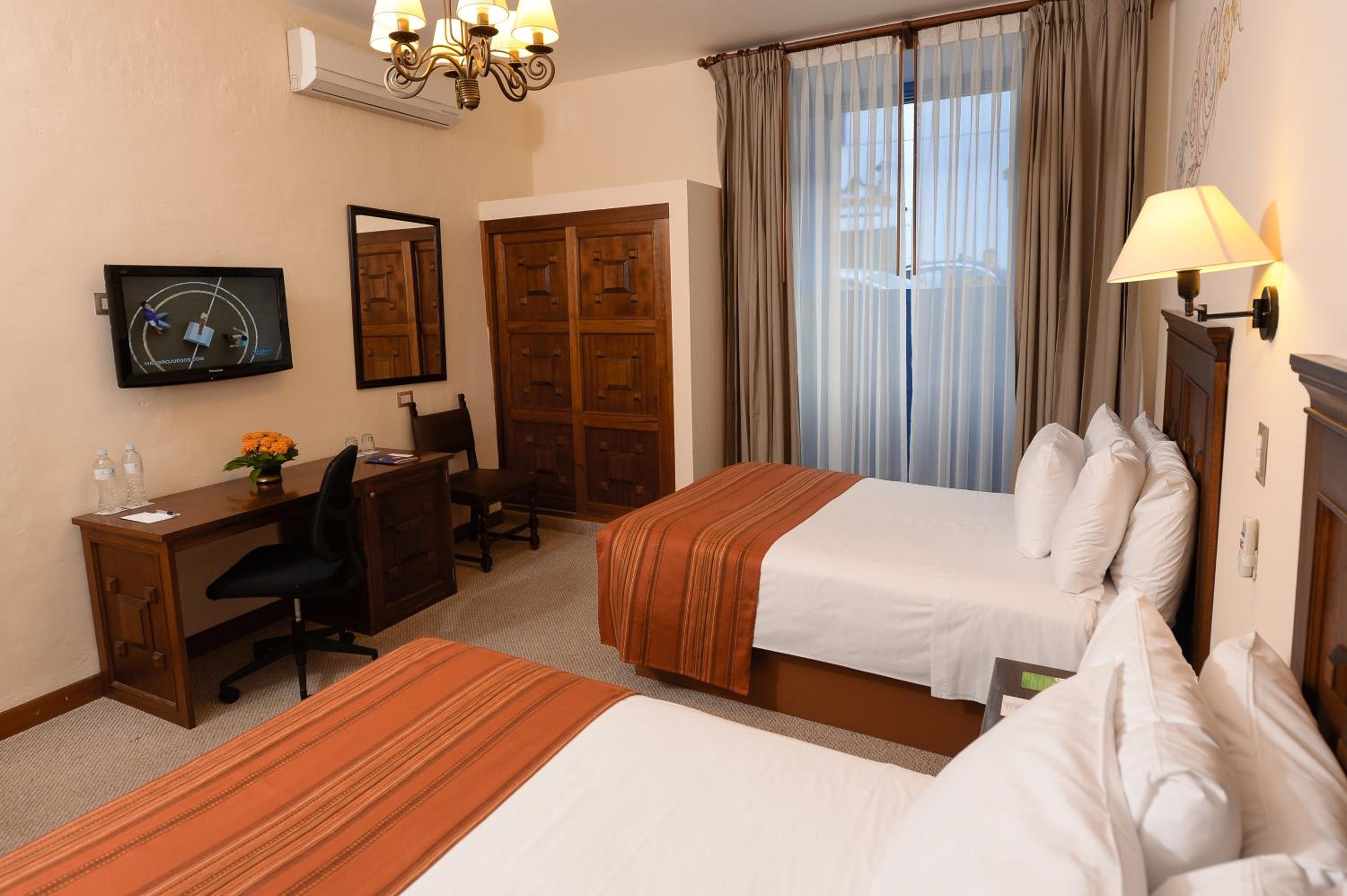 Colonial Twin Room photo 3