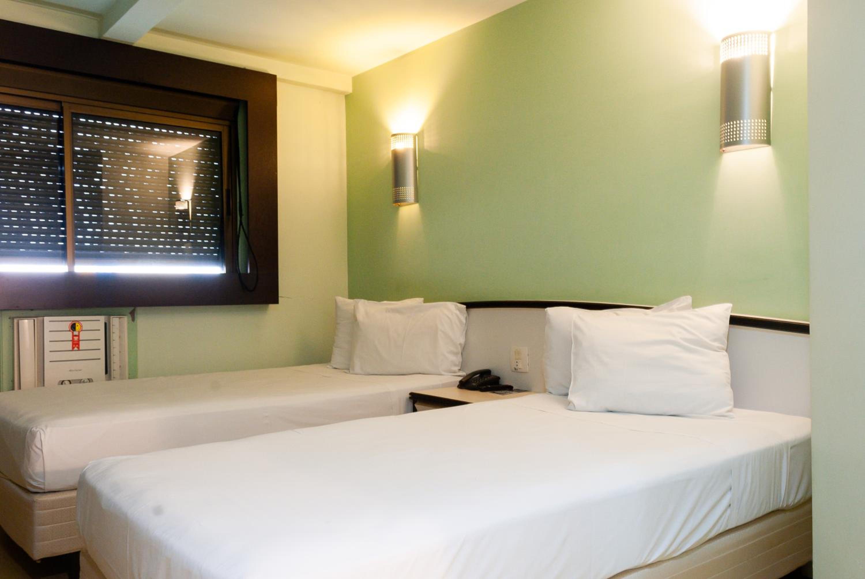 Classic Twin Room