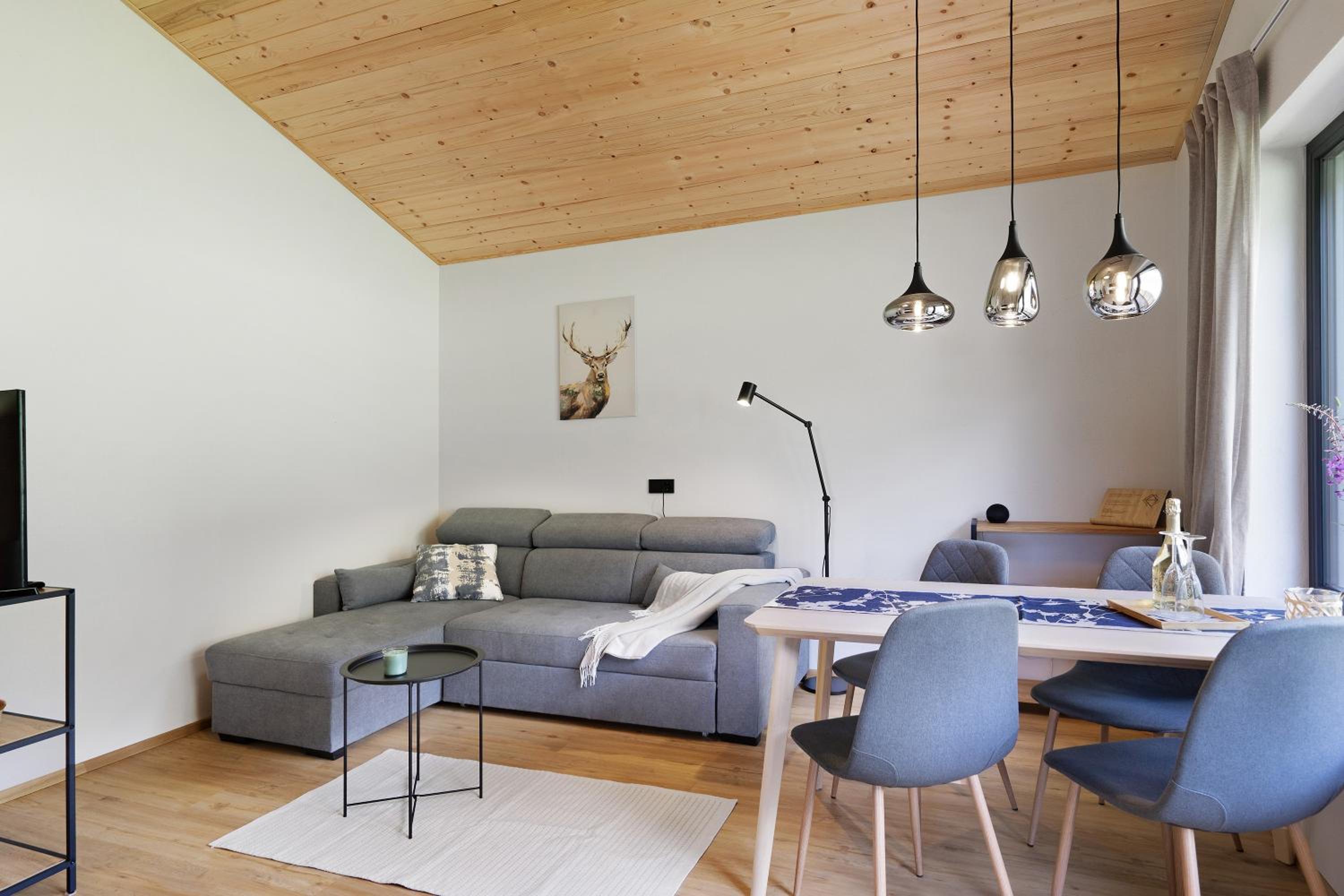 Two-Bedroom Deluxe Apartment with Garden View photo 1
