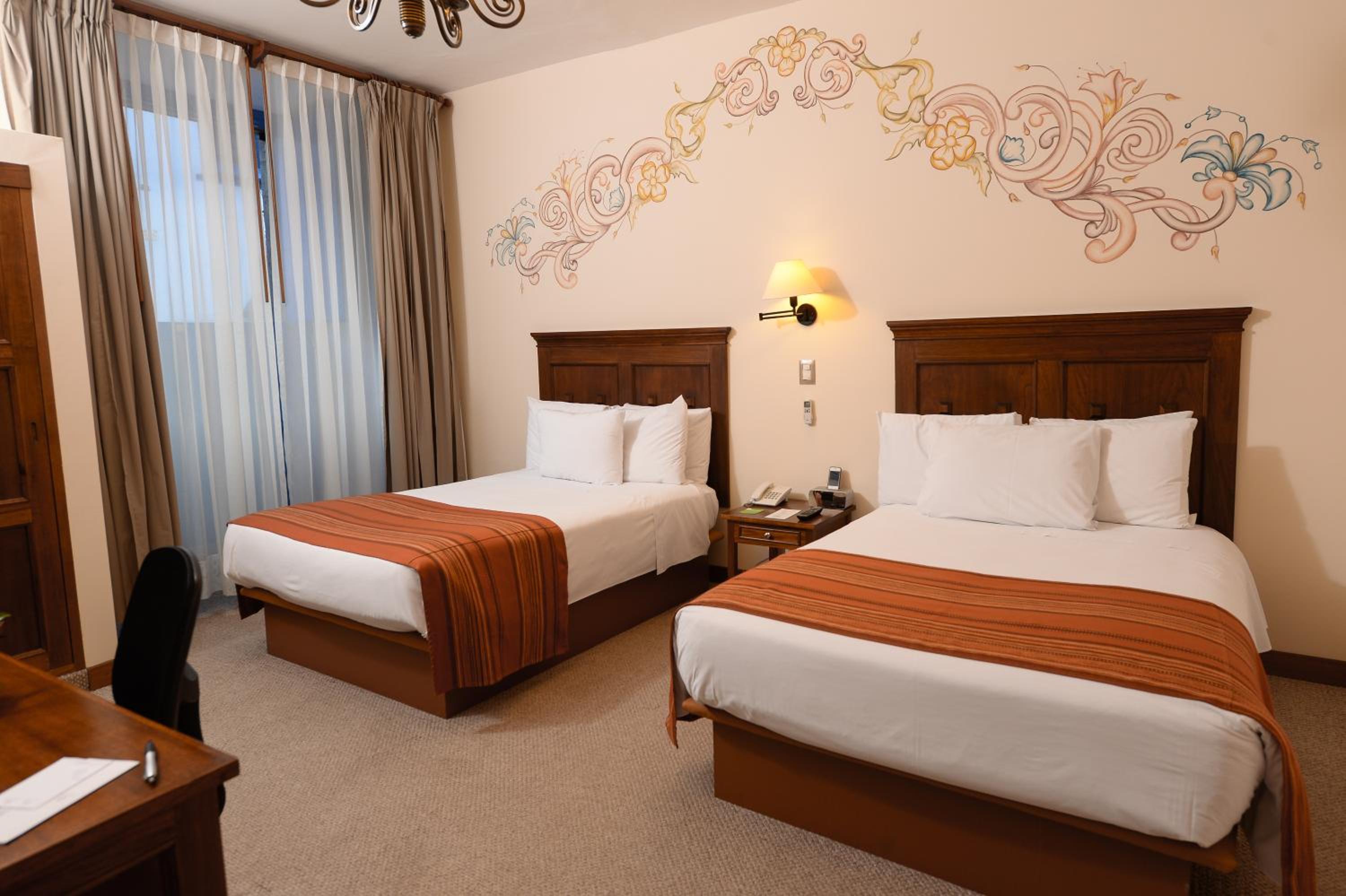 Colonial Twin Room photo 1