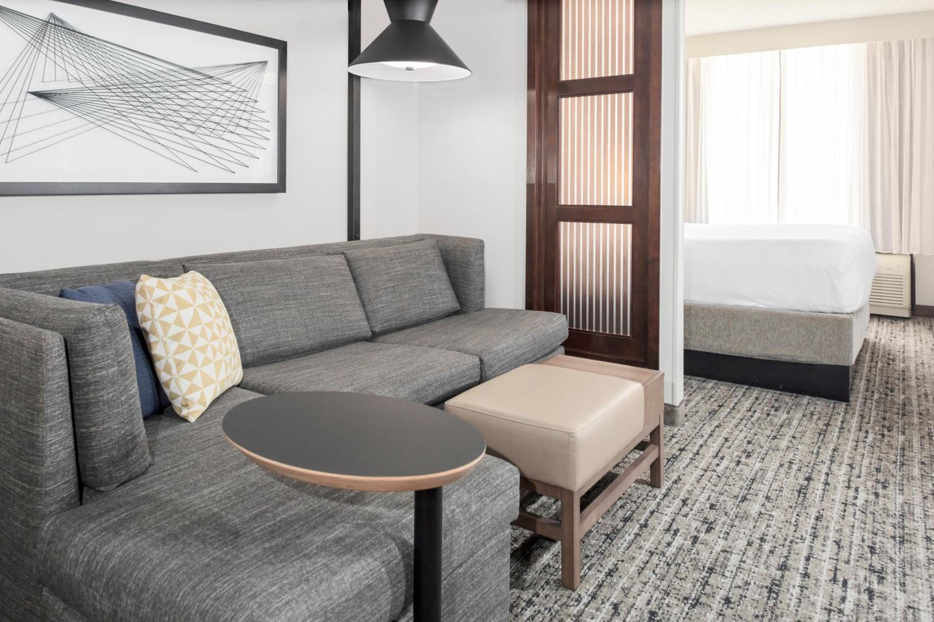 King Room with Sofa Bed and Roll-In Shower - Disability Access - Photo 3