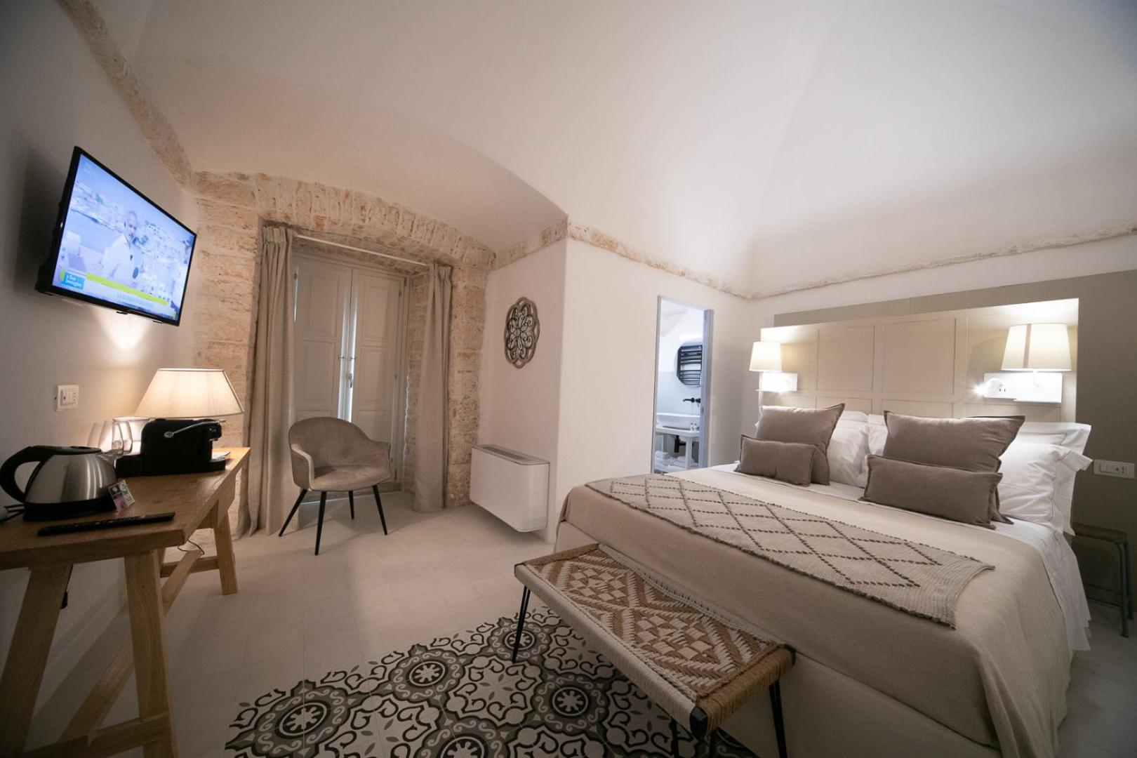Double Room with Balcony photo 1