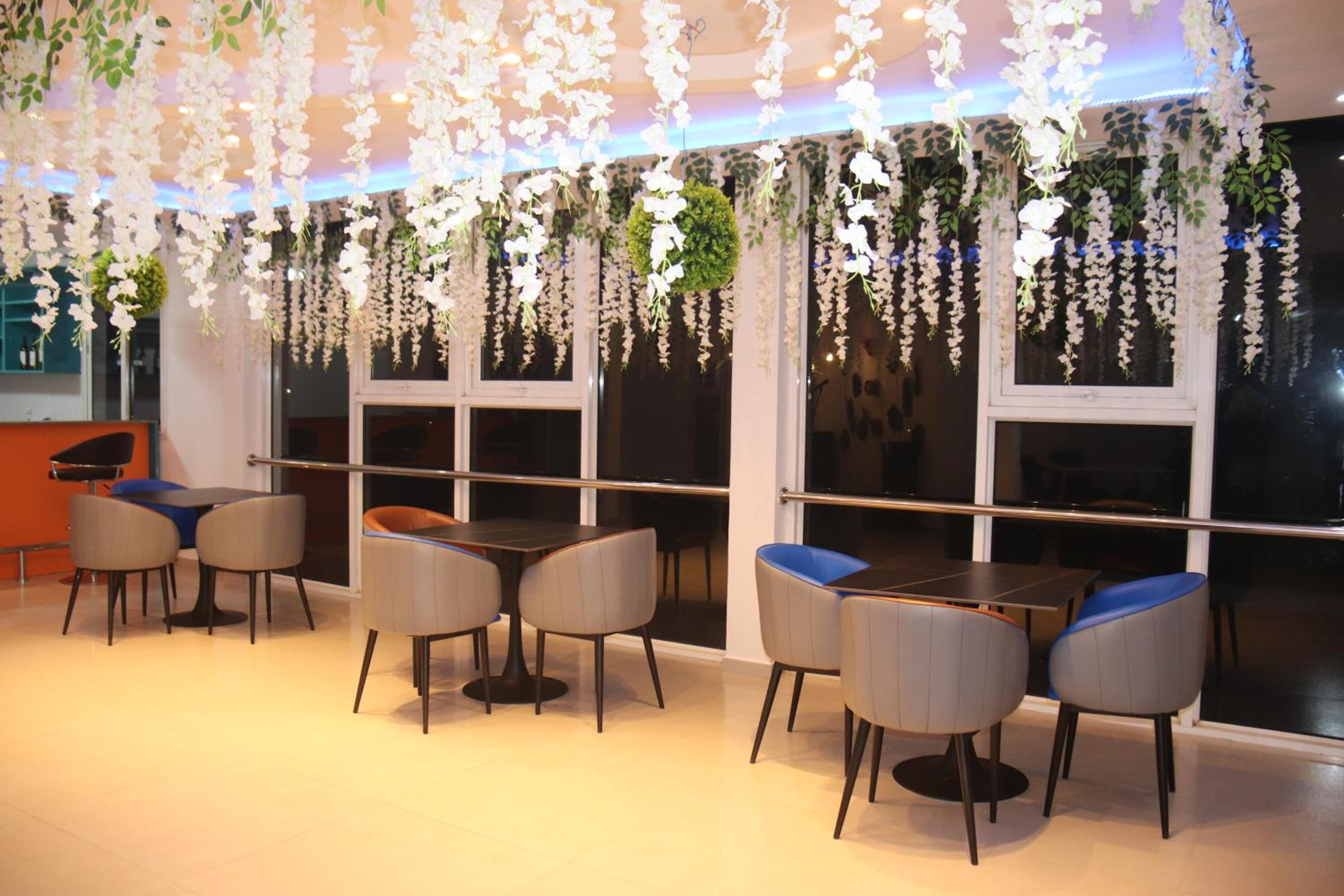 Apartment - Photo 5