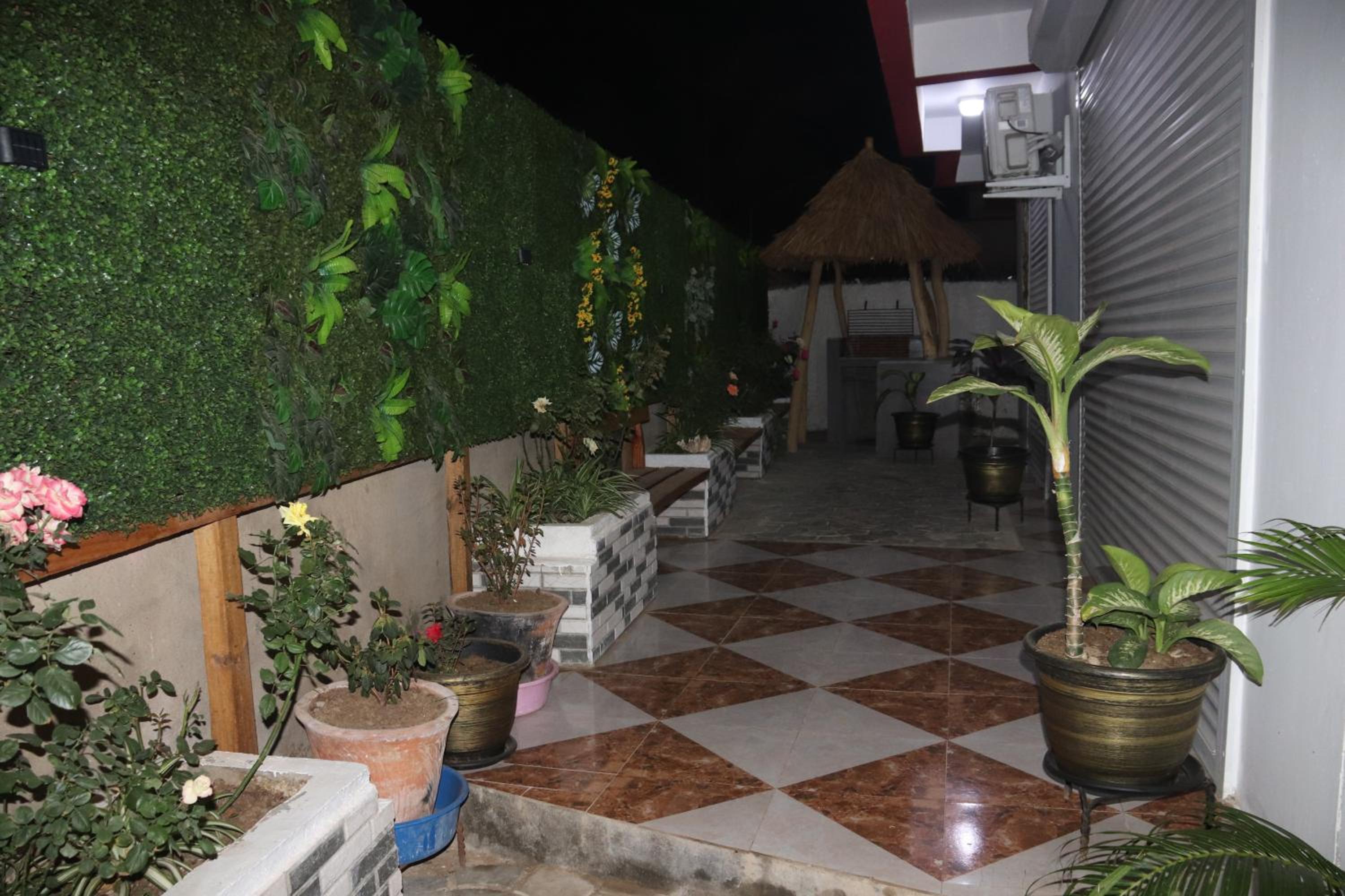 Apartment - Photo 4