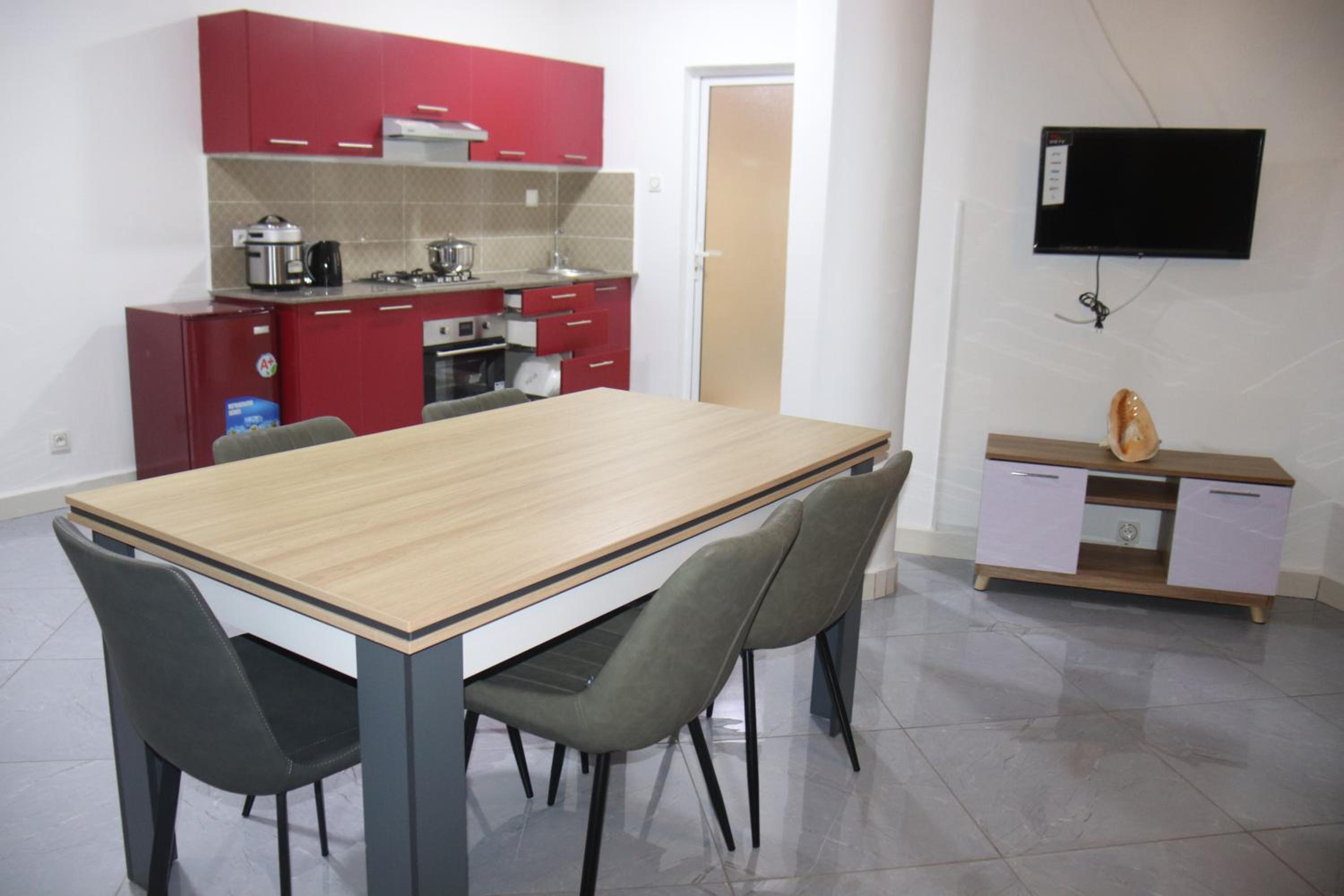 Apartment - Photo 3