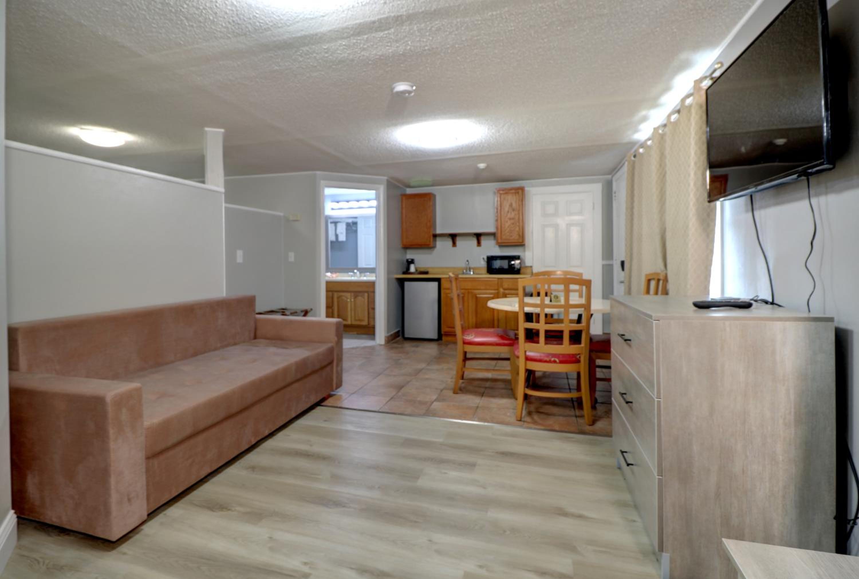 Two-Bedroom Family Room photo 1