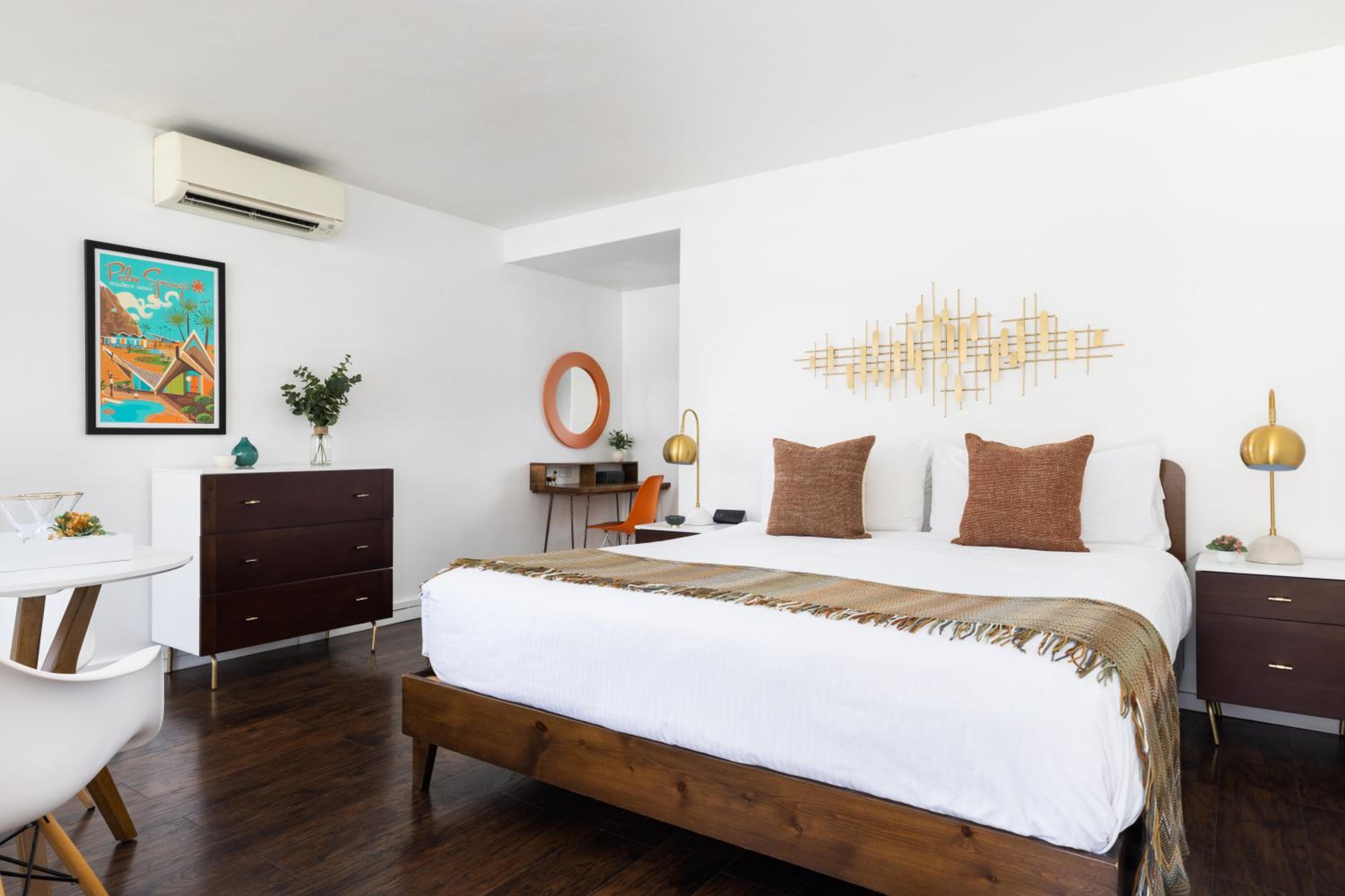King Room with Mountain View photo 1