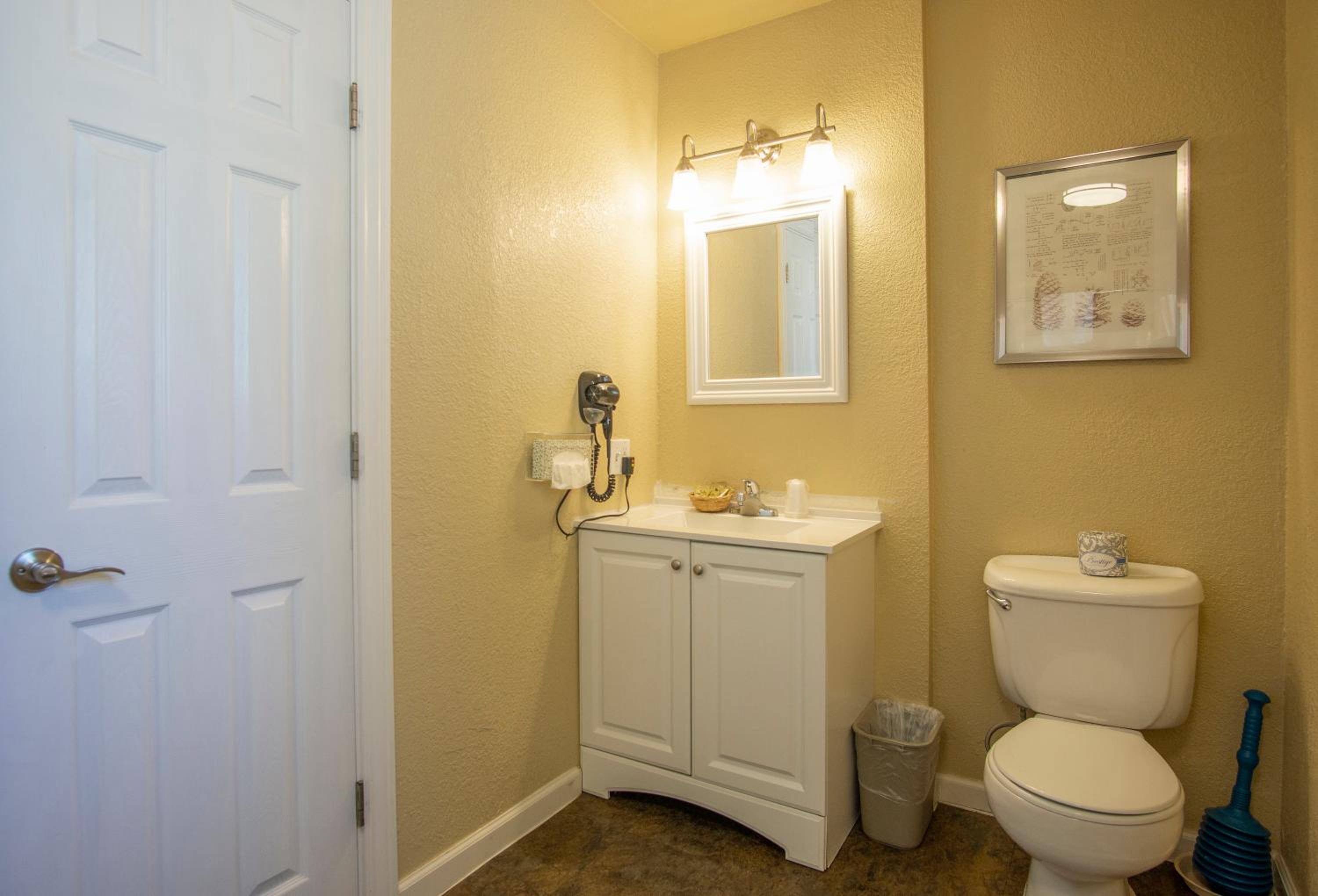 Queen Room photo 3