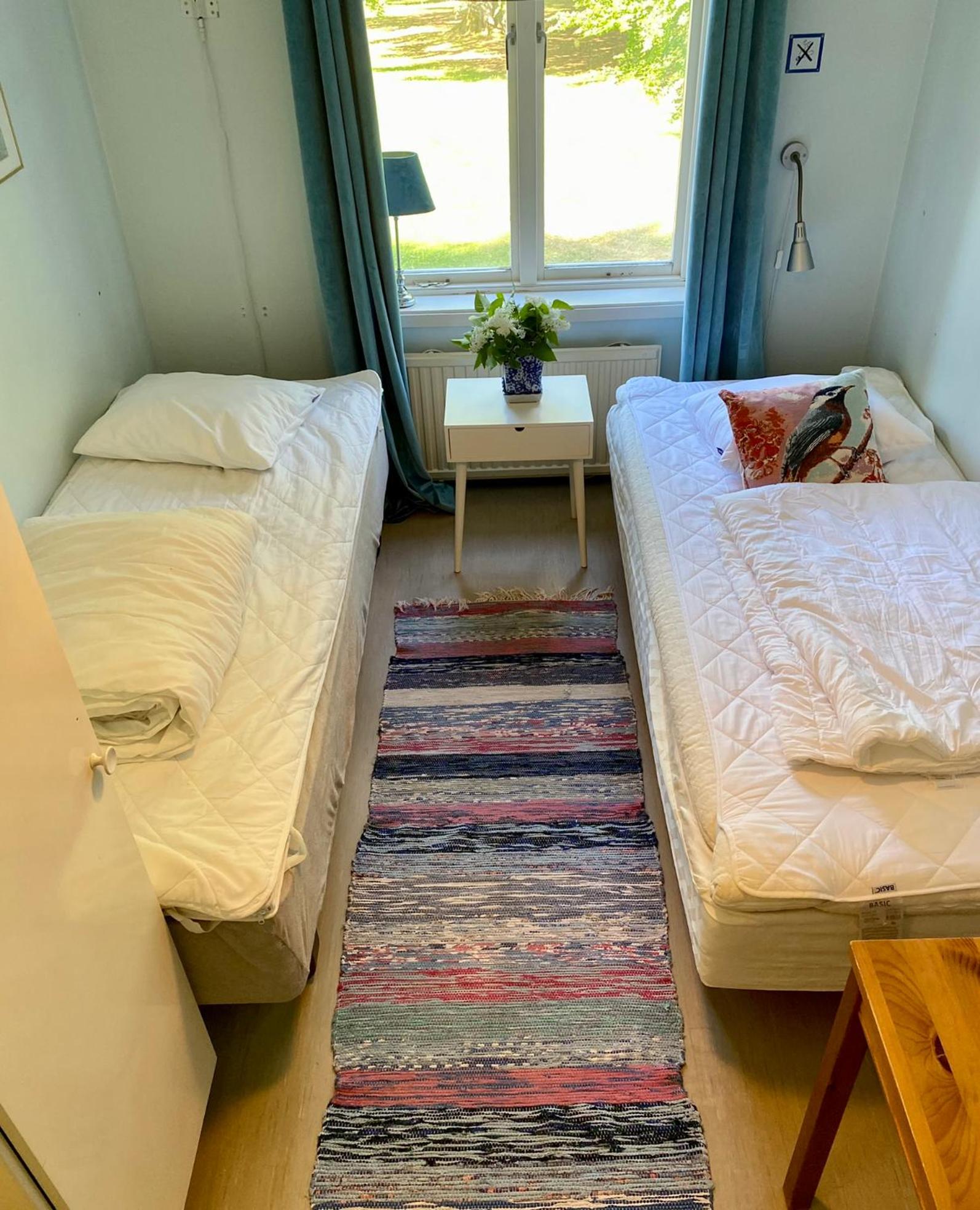 Queen Room with Garden View - Photo 8