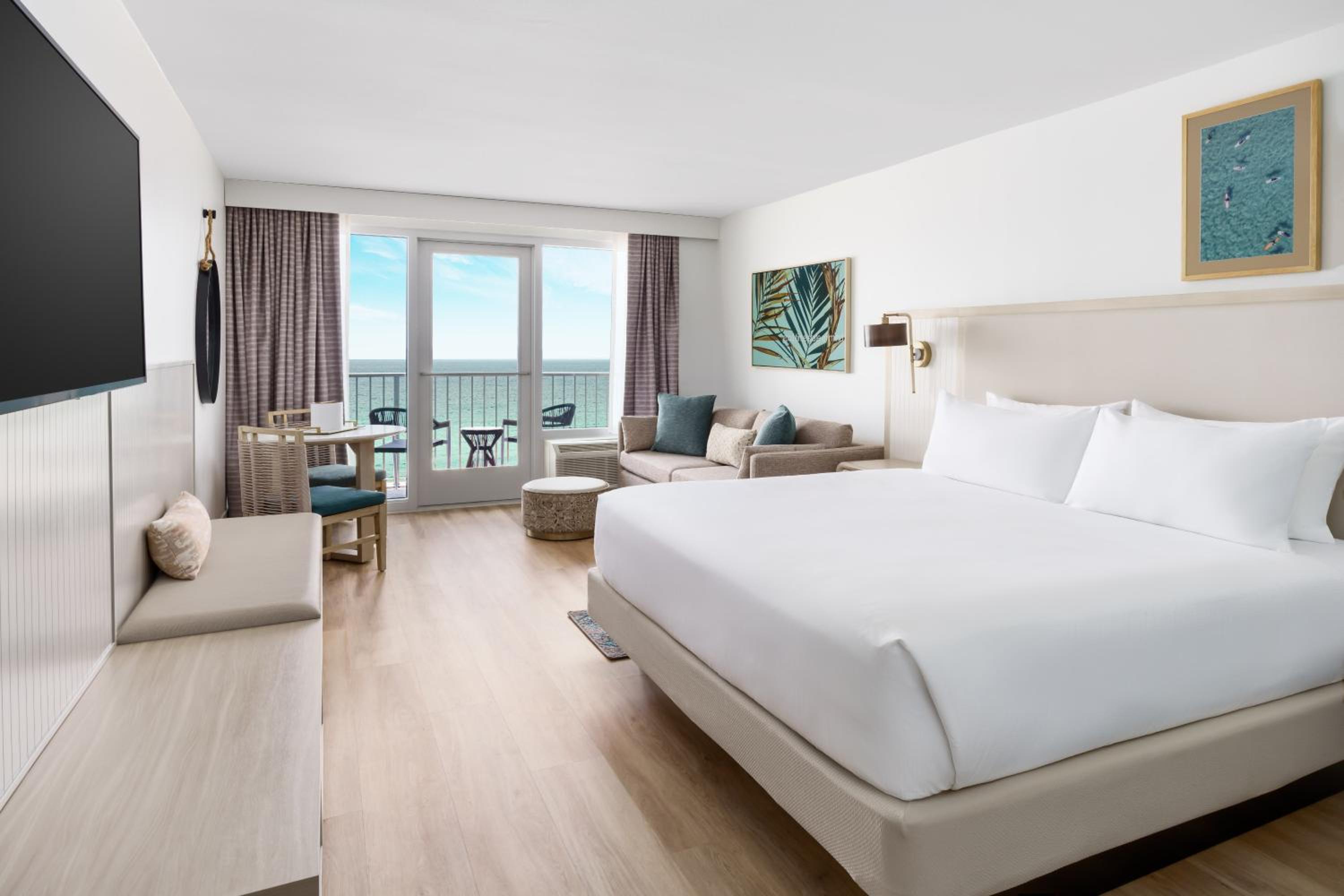 King Room with Kitchenette, Sofa Bed and Balcony photo 3