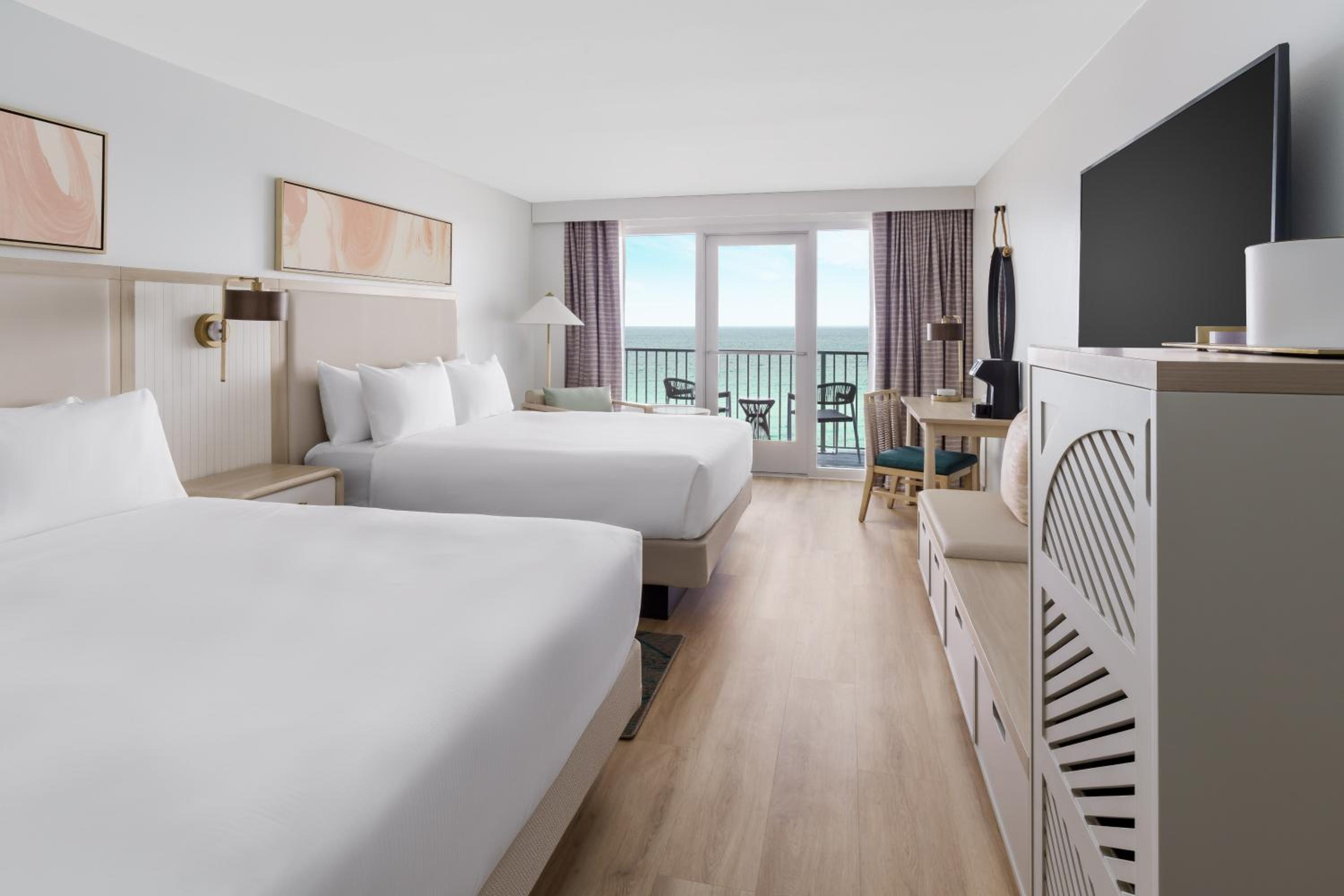 Gulf Front Queen Room with Two Queen Beds and Balcony - Photo 8