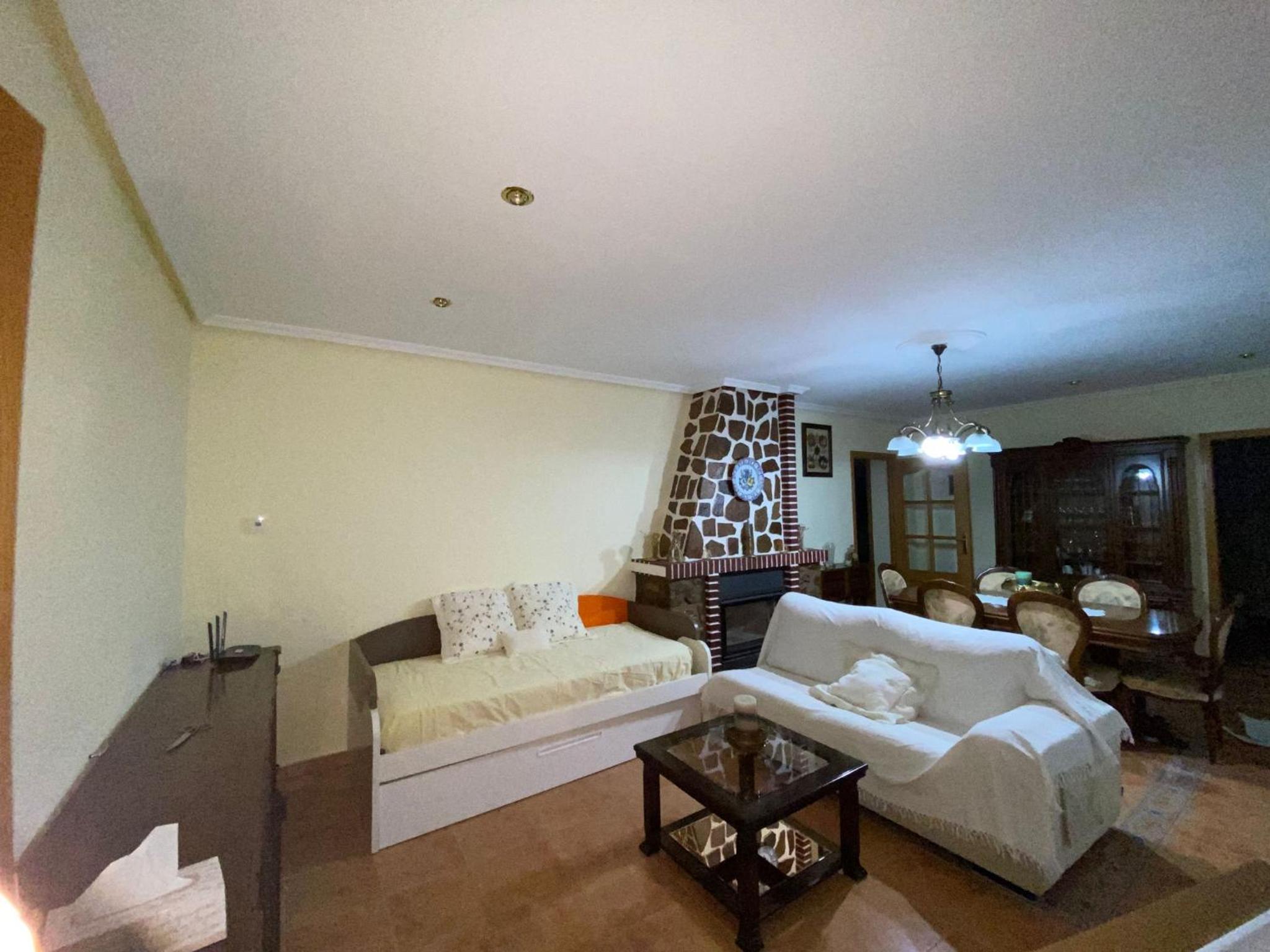Casa de cinco habitaciones
