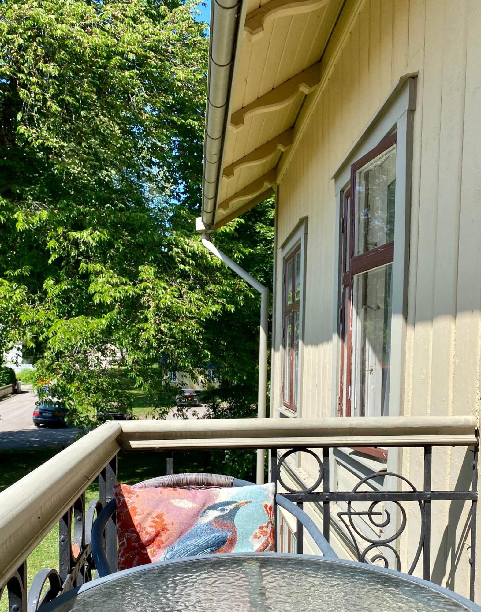 Double Room with Balcony - Photo 7