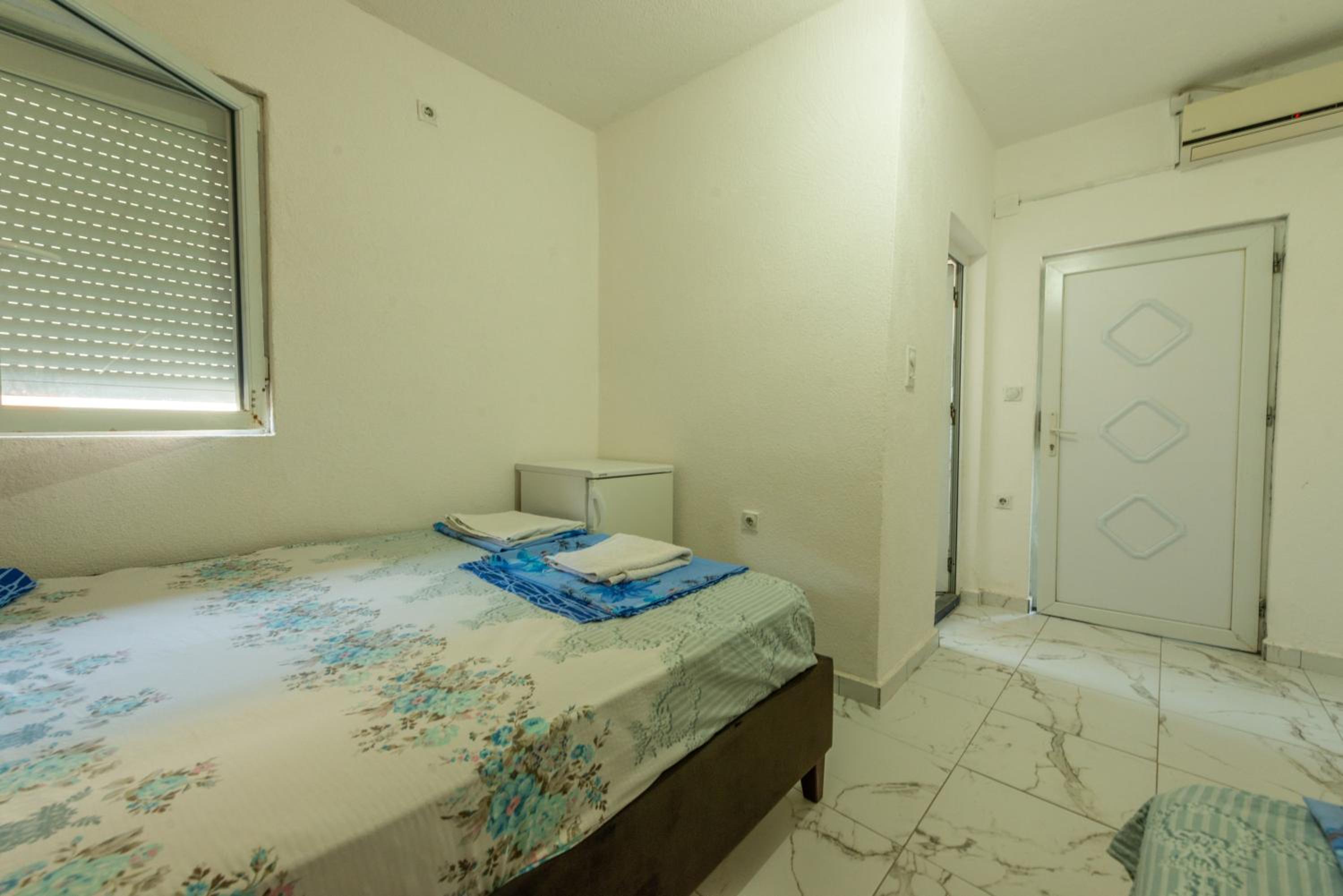 Basic Triple Room