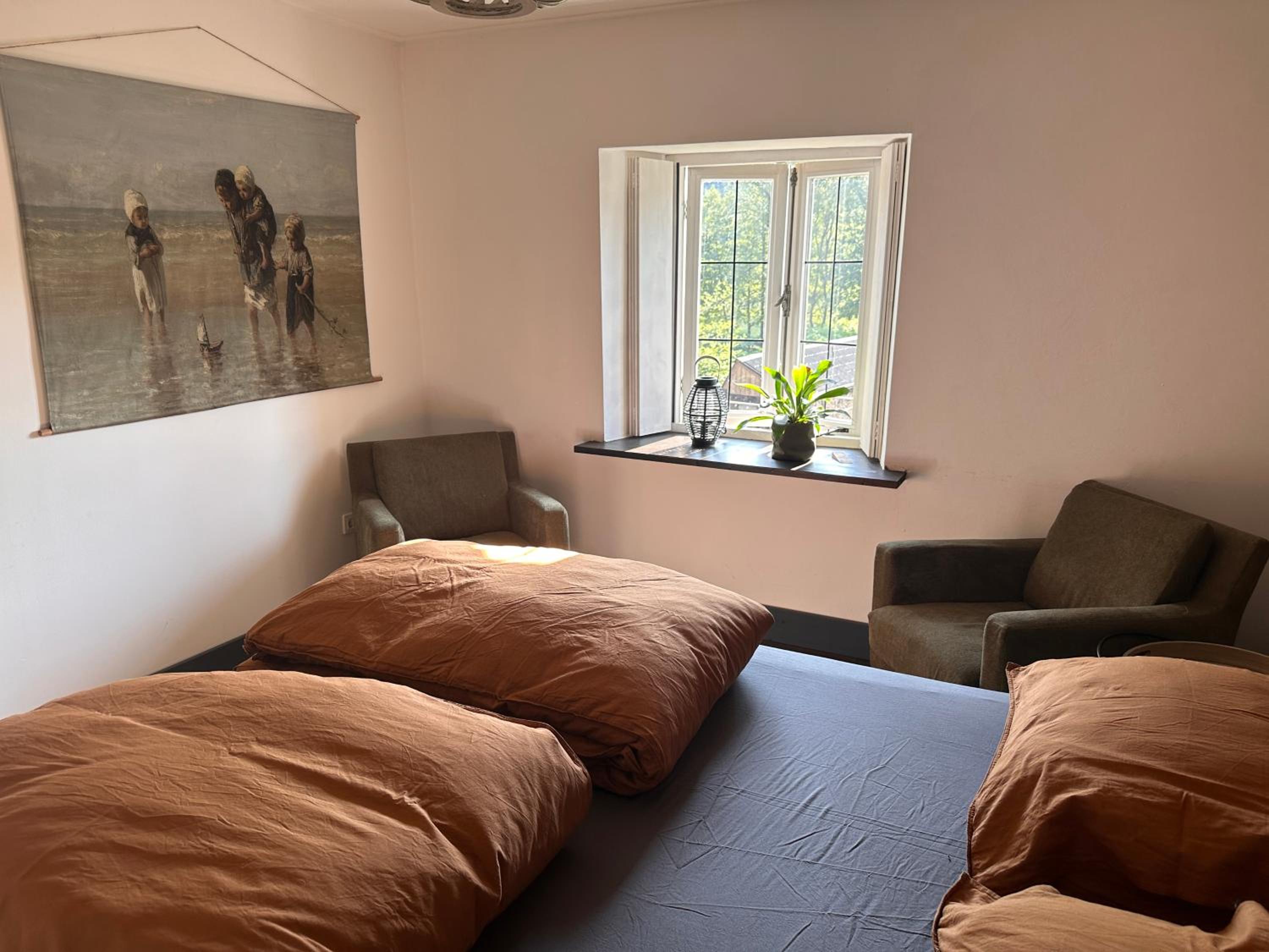 Quadruple Room with Private Bathroom photo 2