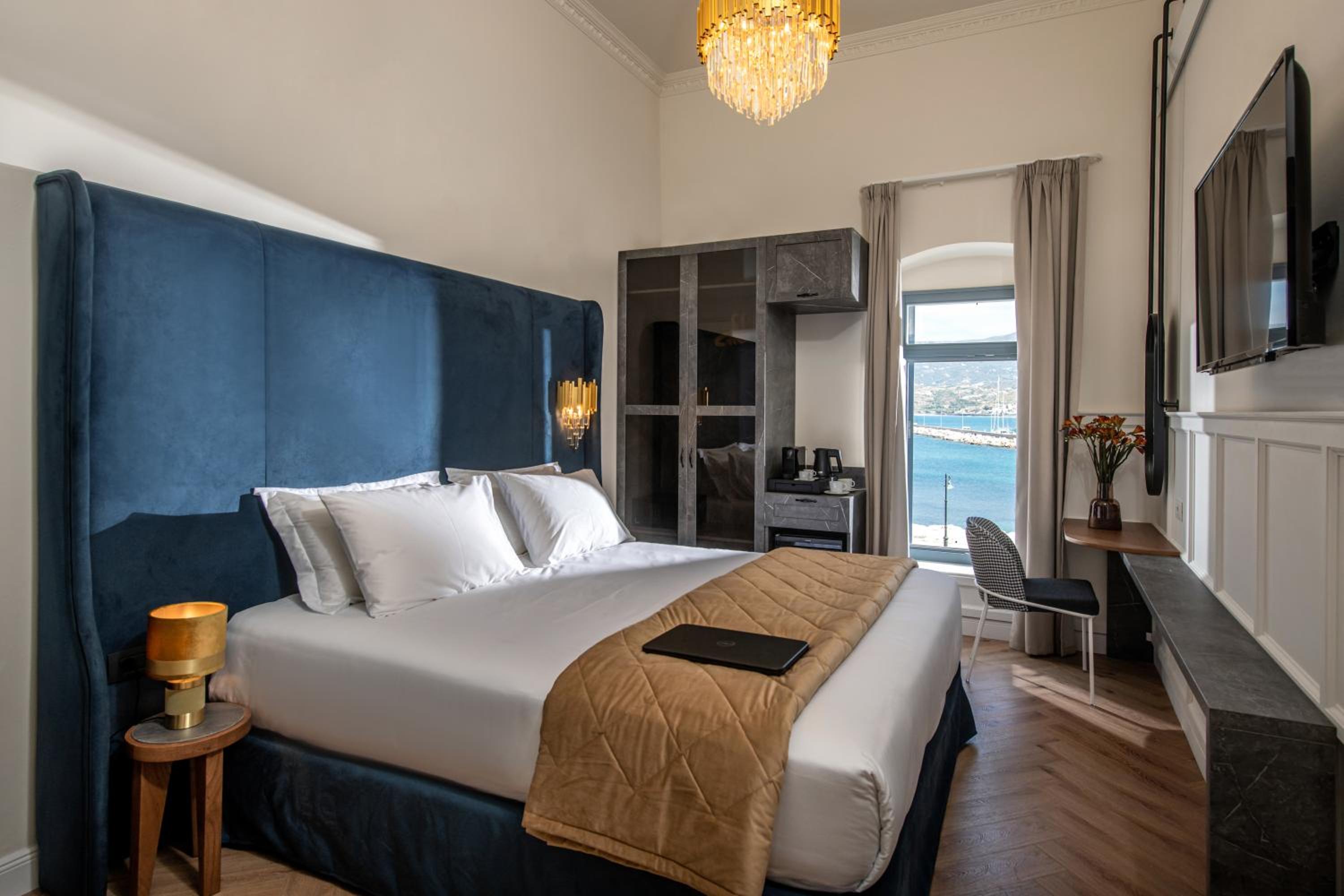 King Suite with Sea View