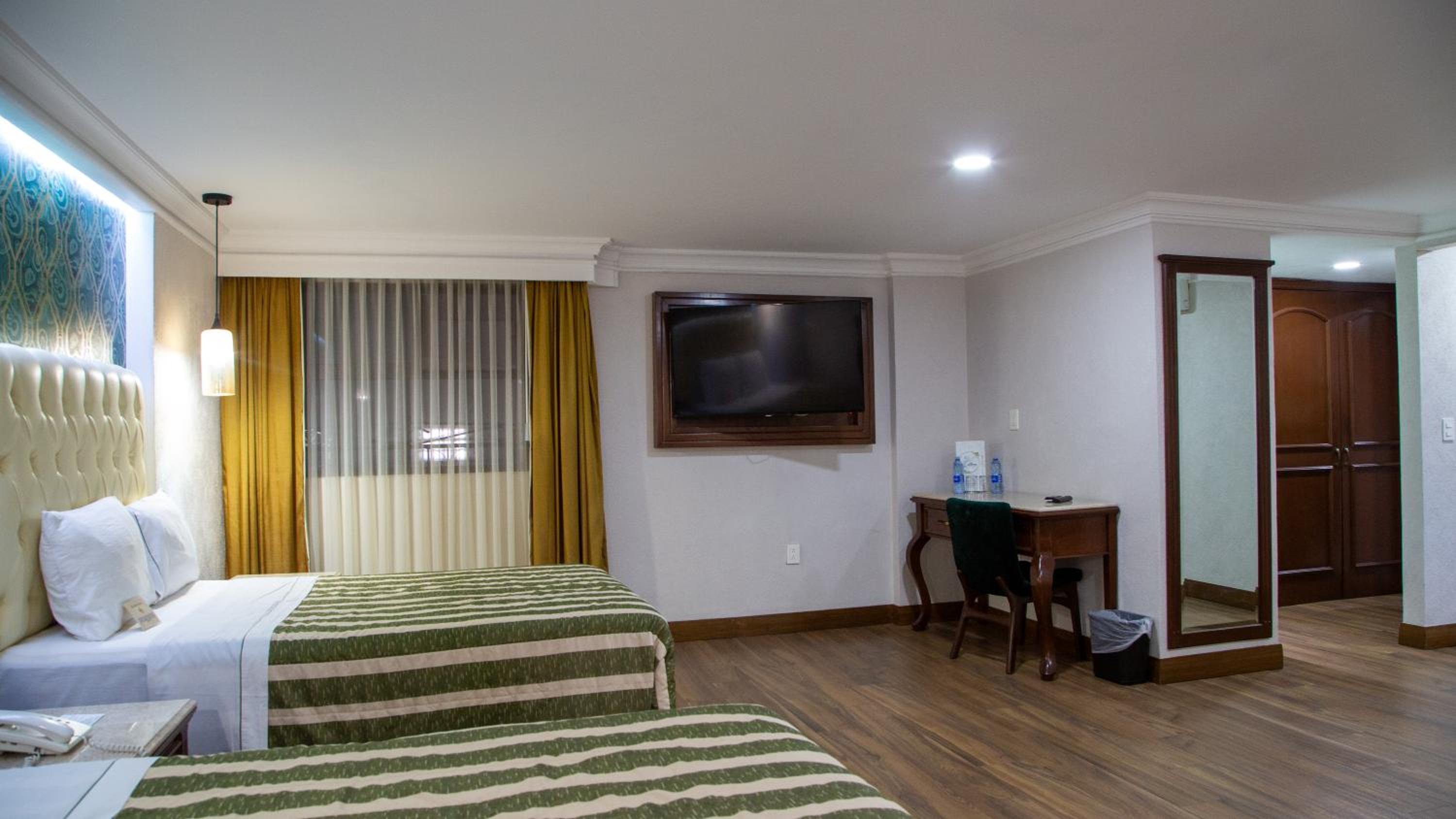 Standard Double Suite - Photo 3