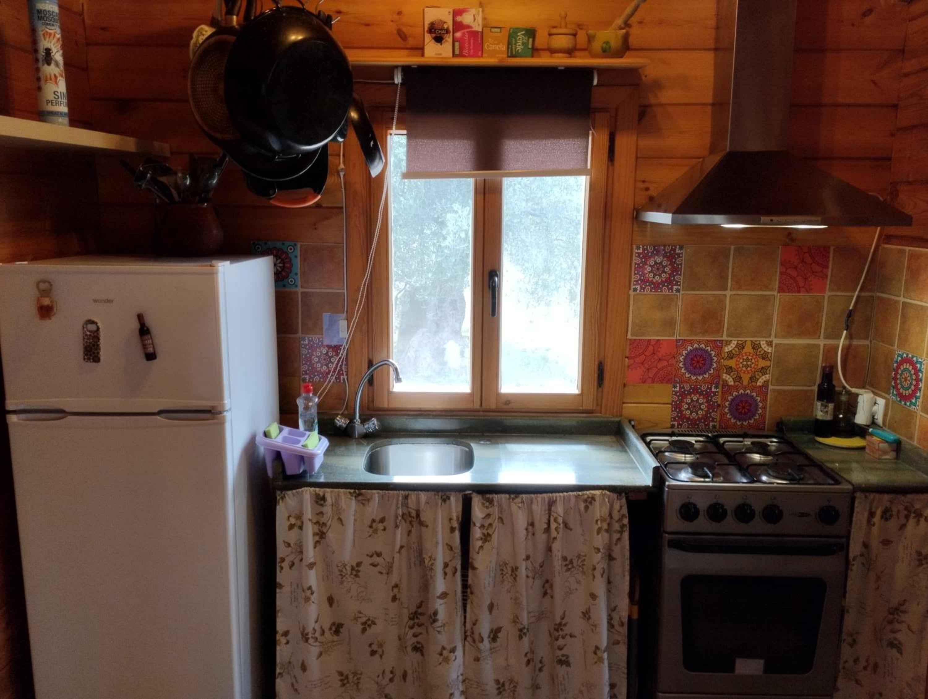 Two-Bedroom House - Photo 17