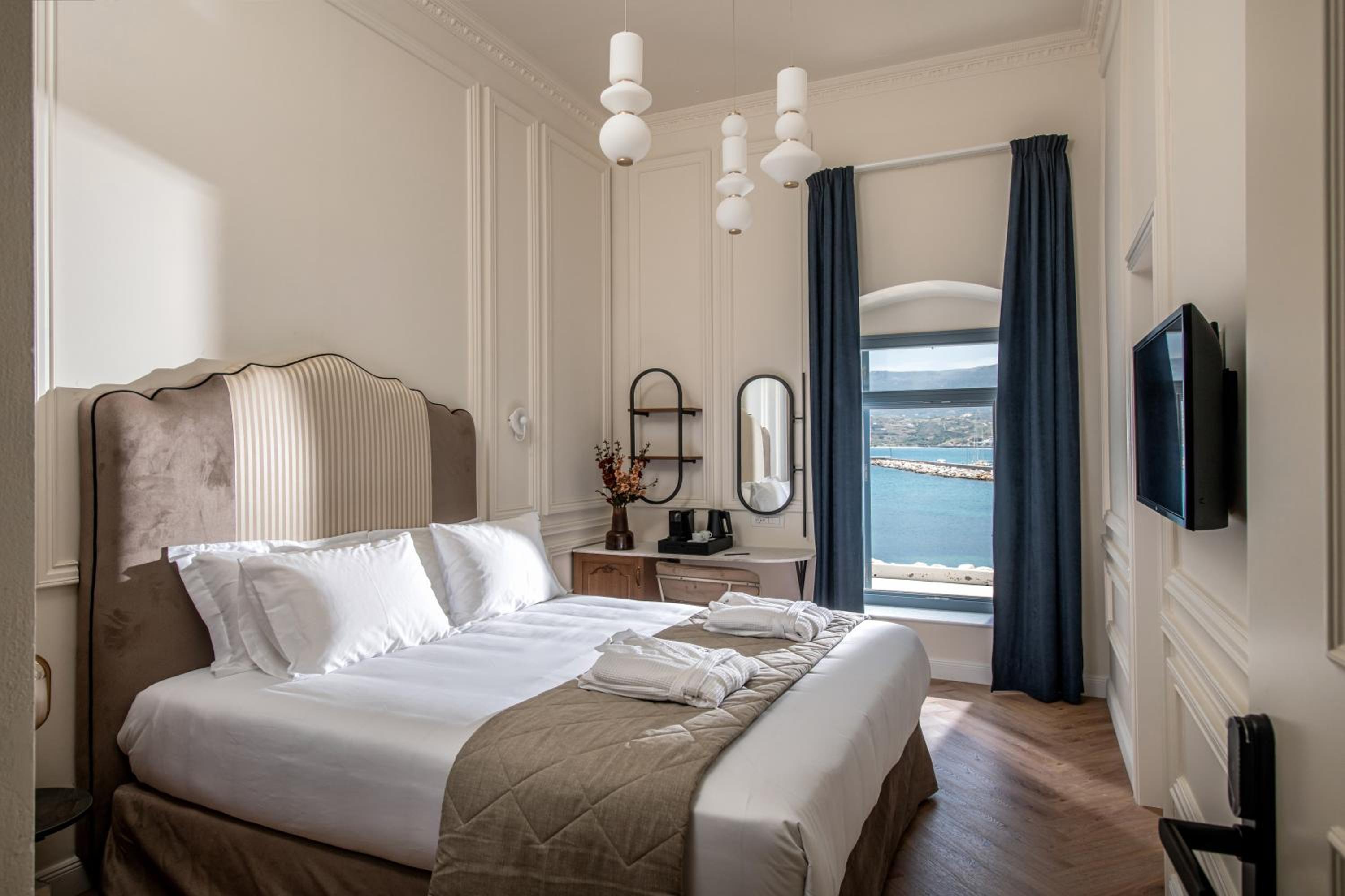 King Suite with Sea View