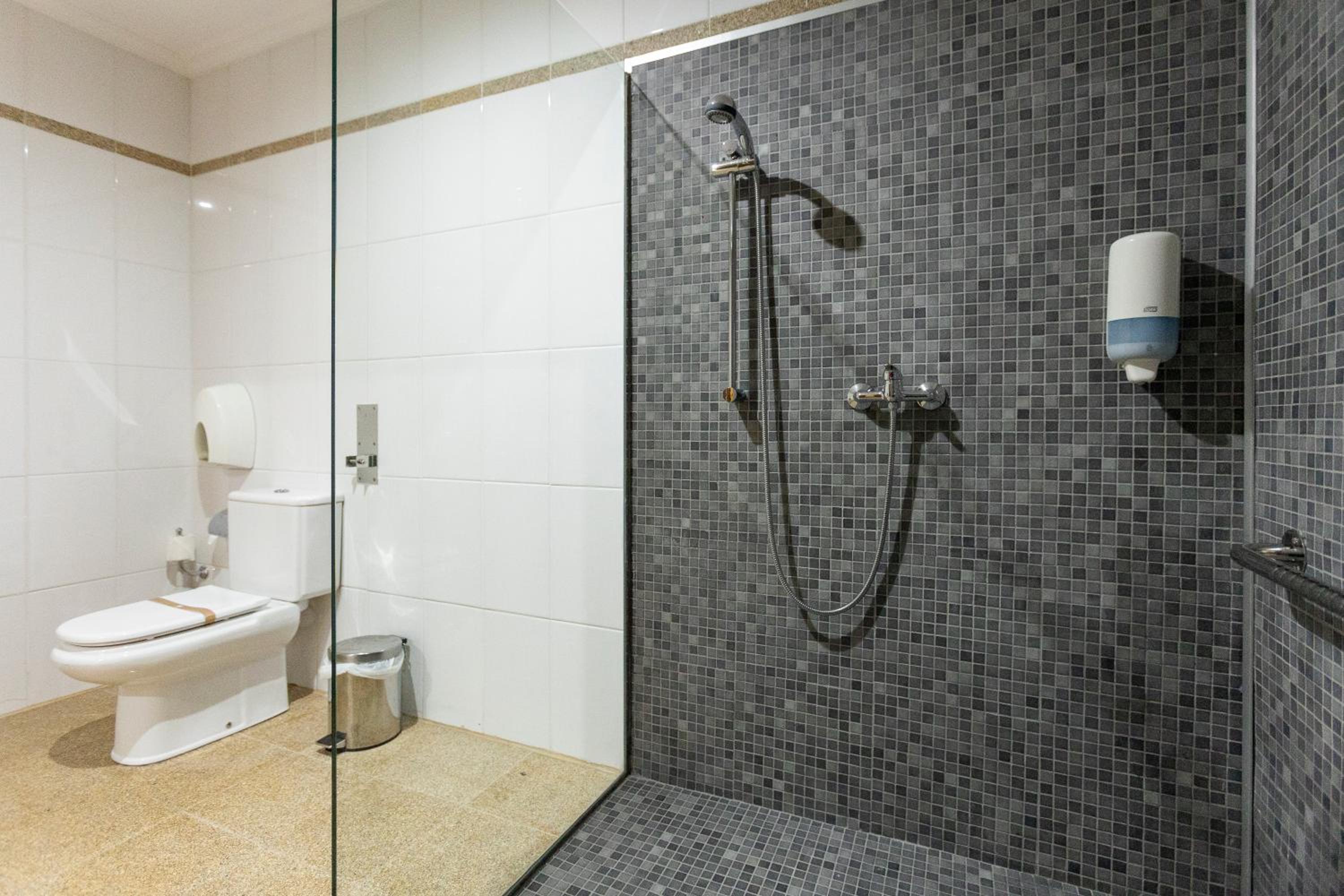 Habitación Familiar (4 Adultos) Habitación Familiar (4 Adultos)