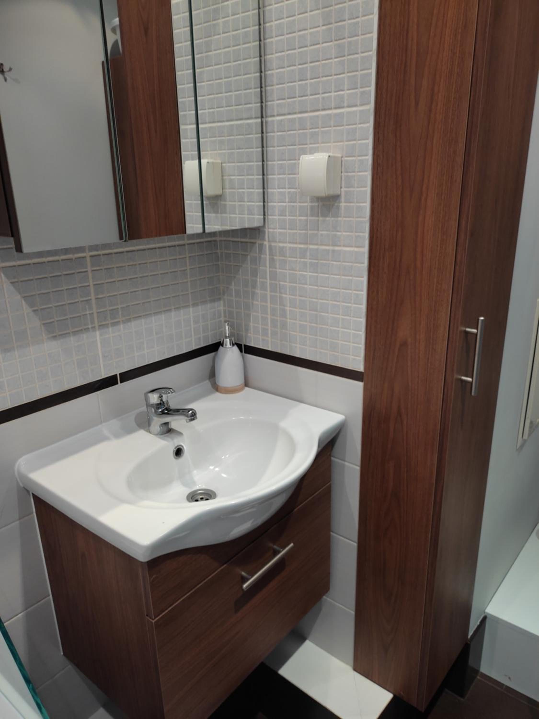Two-Bedroom Apartment - Photo 8