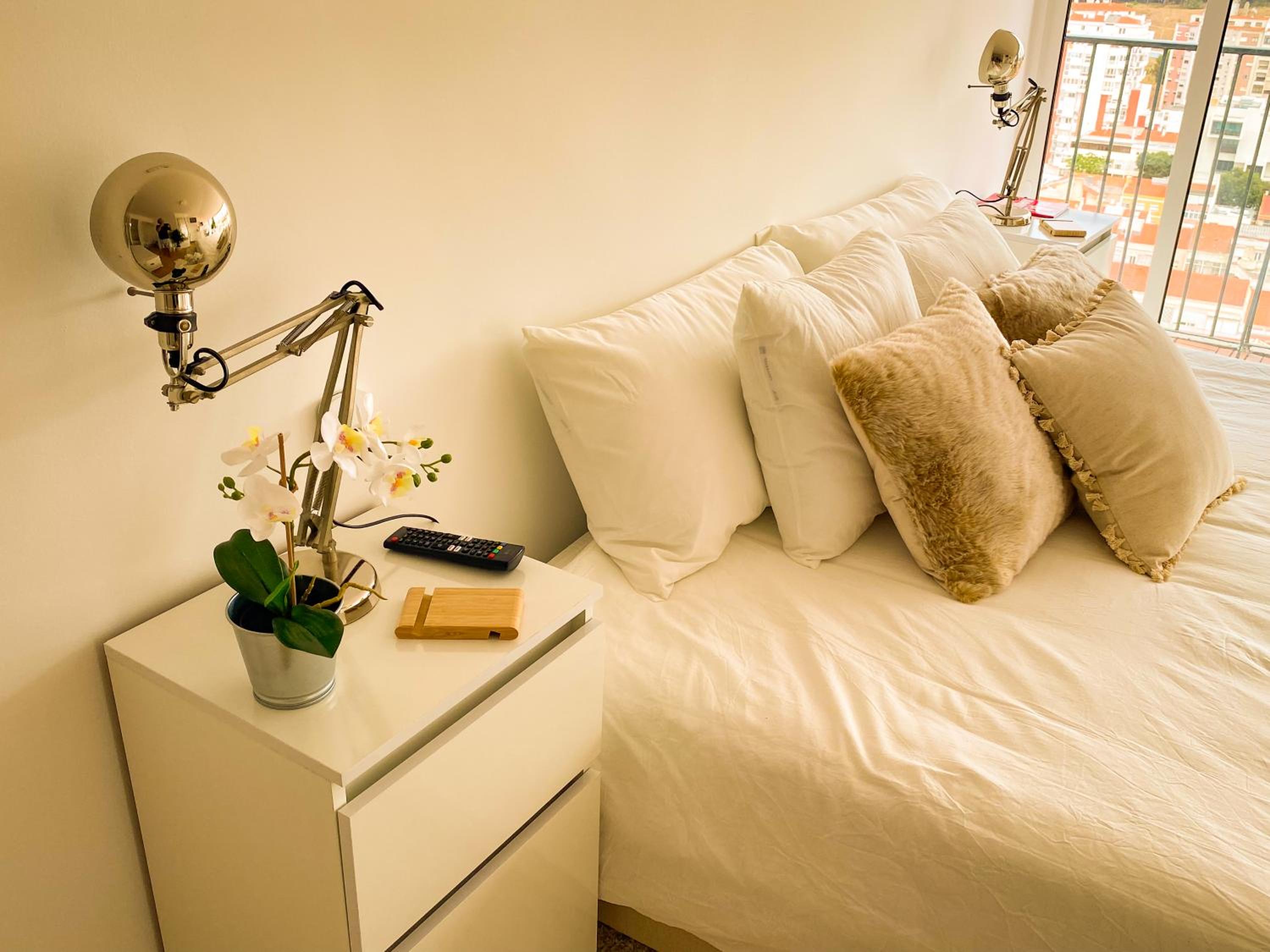 Deluxe Double Room with Balcony and Sea View - Photo 7
