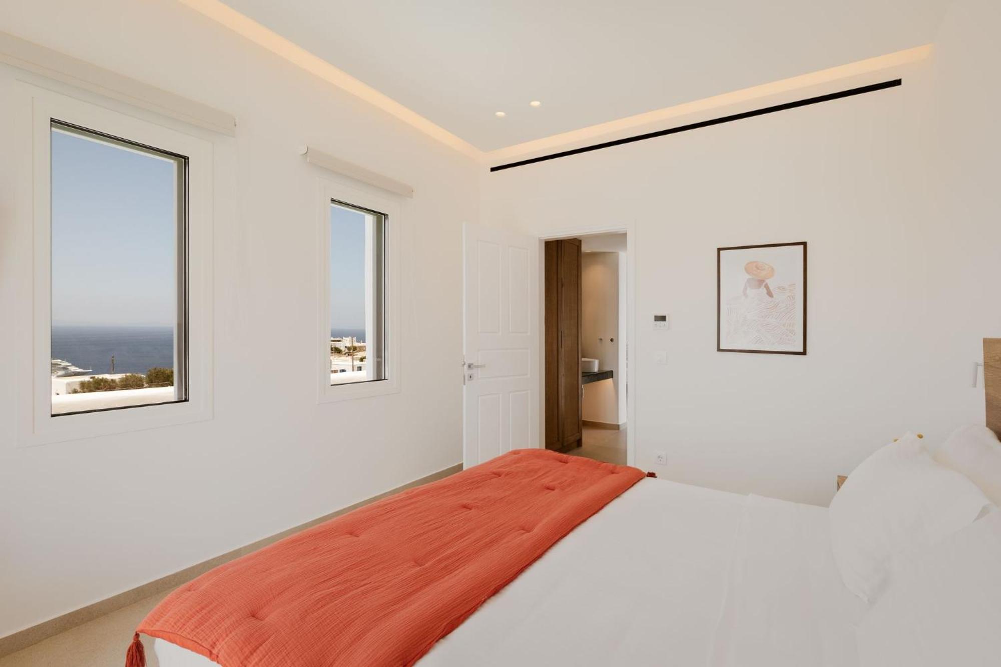Suite with Spa Bath photo 3