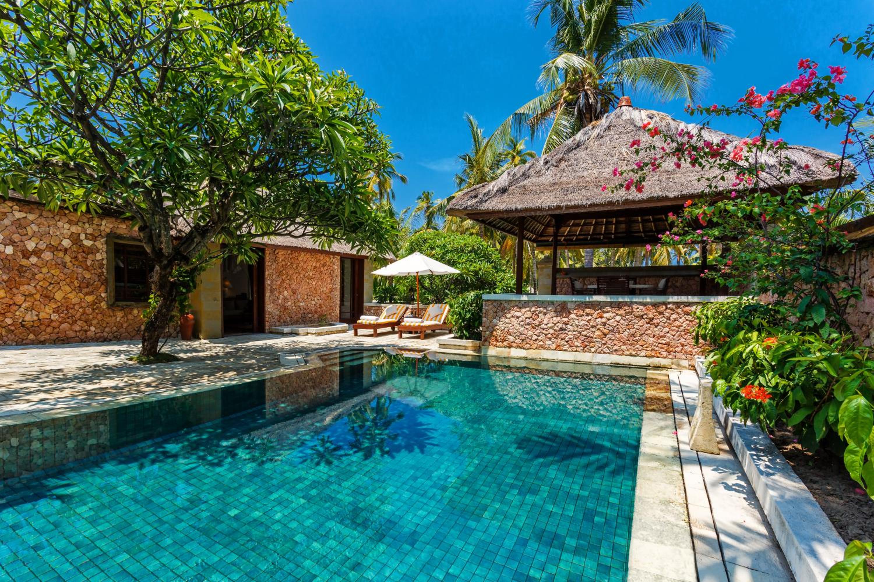 Luxury Garden View Villa with Private Pool photo 3