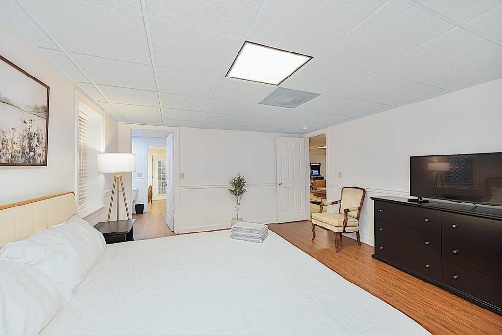 Seven-Bedroom House photo 1