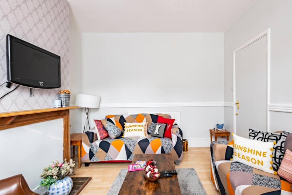 Three-Bedroom House photo 1